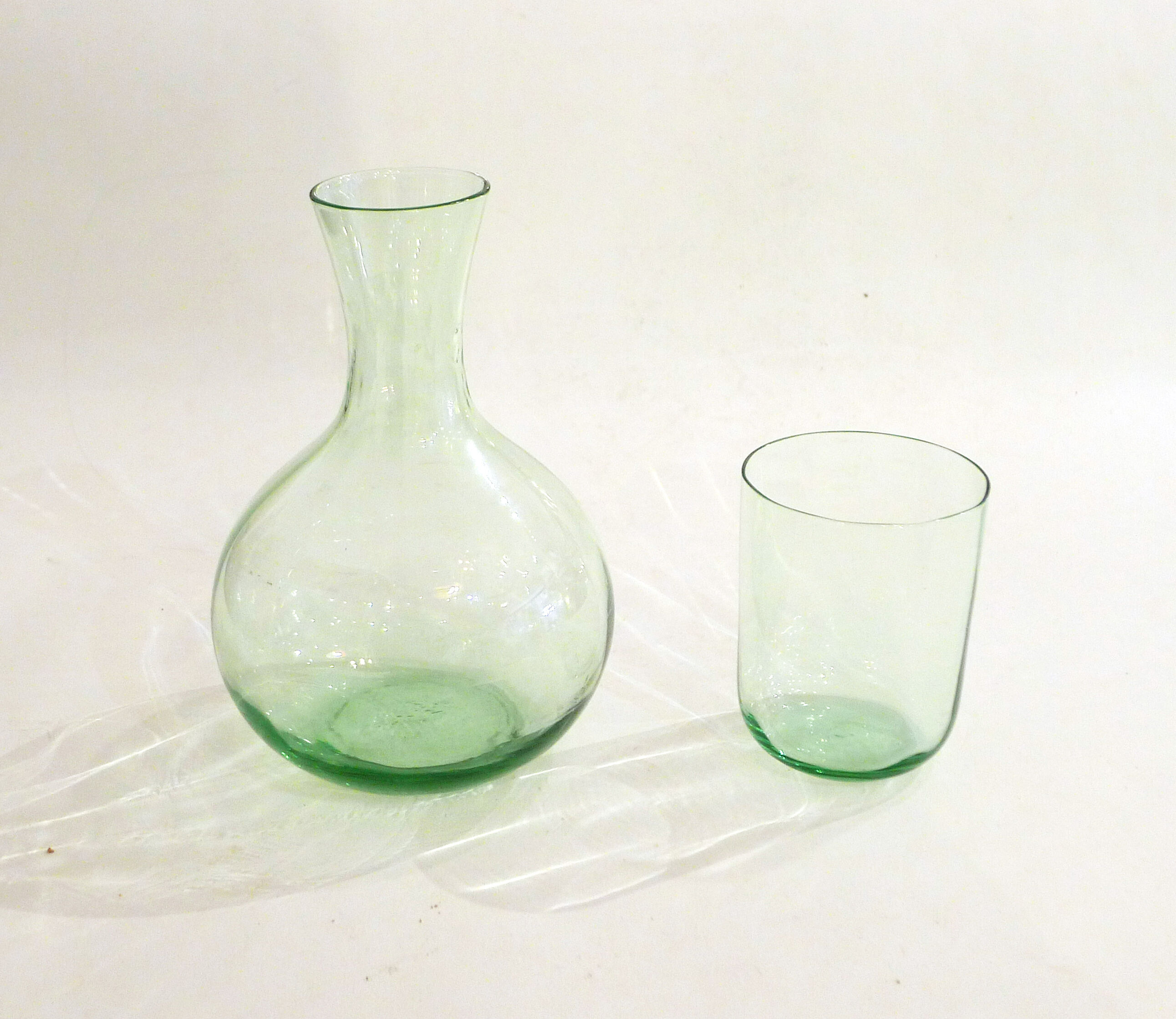 Carafe & uralin glass