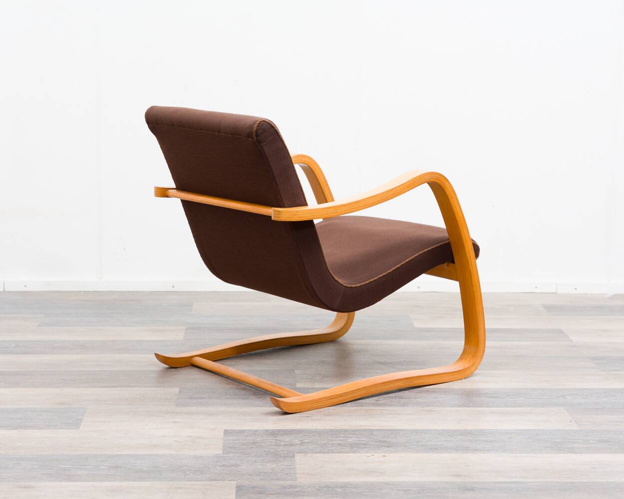 Cantilever armchair from the 1950s, in the style of Alvar Aalto.