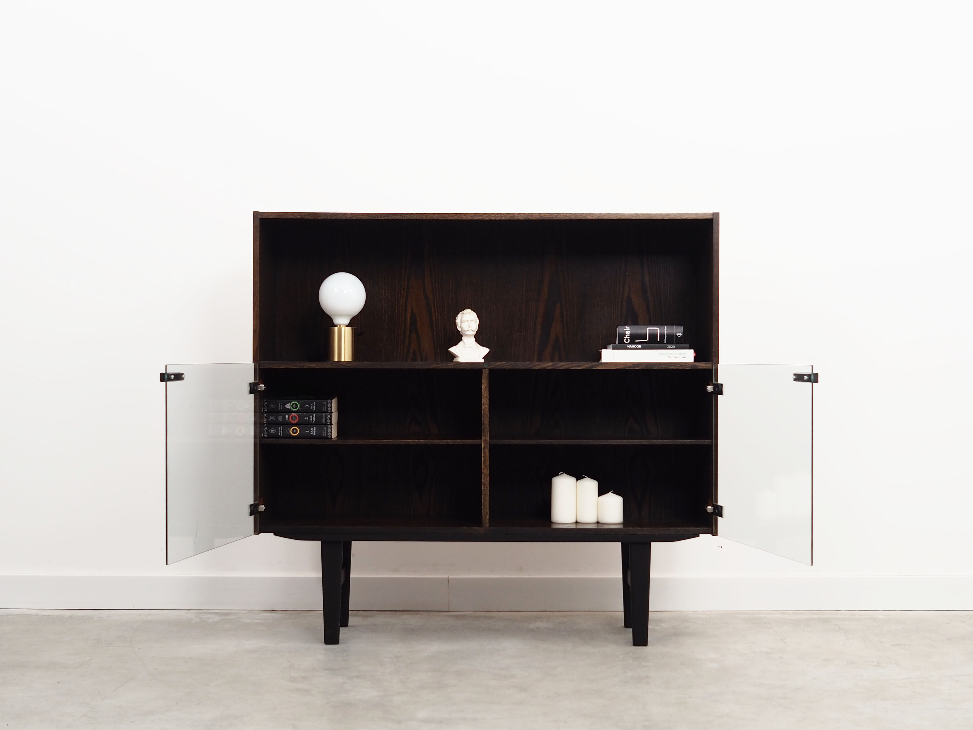 Oak bookcase, Danish design, 1970s, production: Denmark