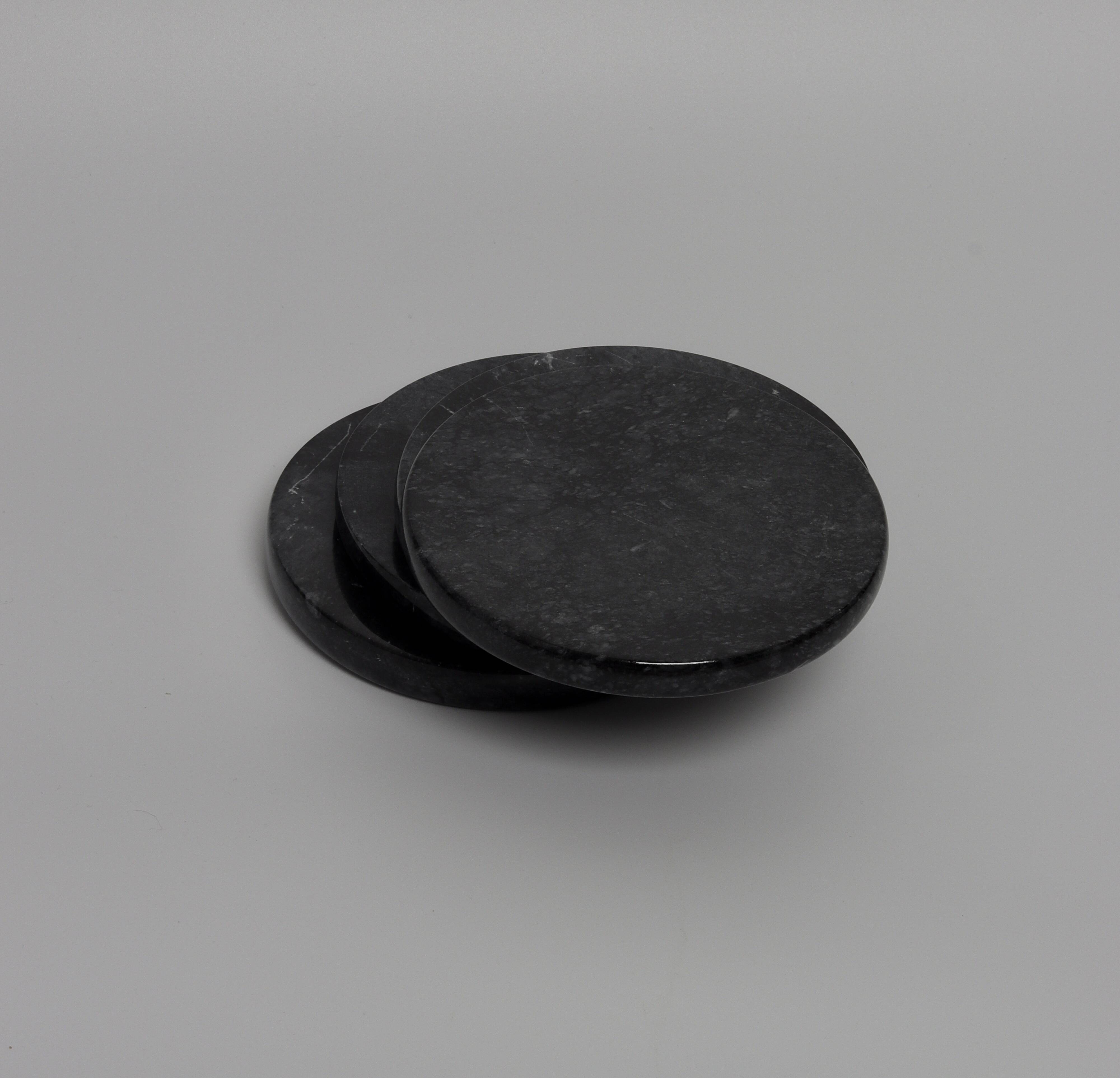 Gabriella – Black Round Natural Marble Coasters - set of 4