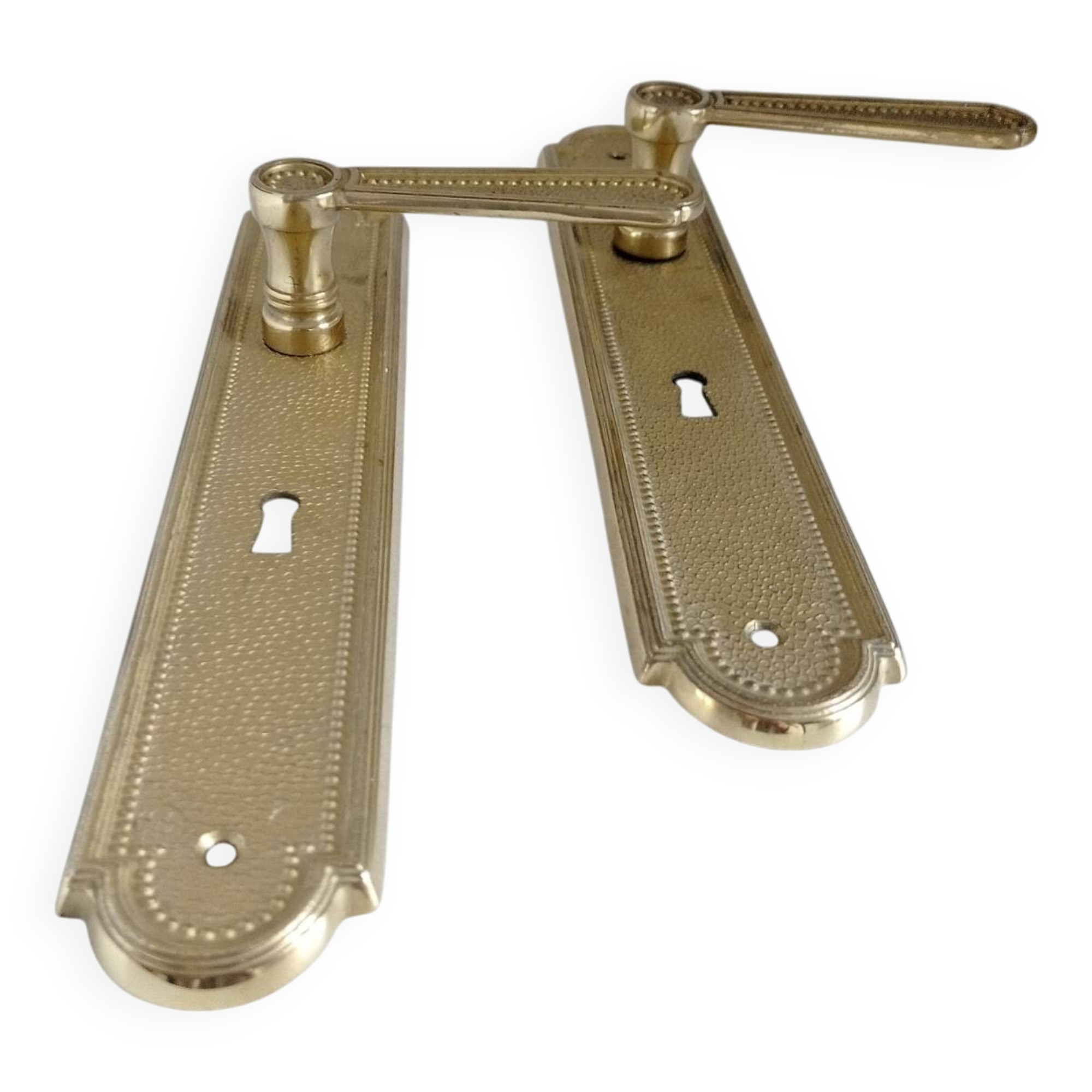 Pearlized contour door handles