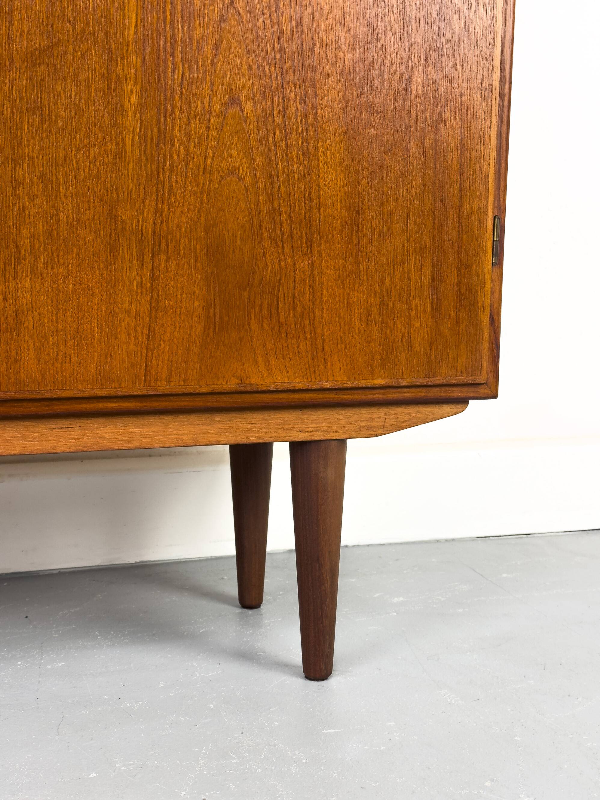 Danish Cabinet in Teak by Børge Mogensen for Søborg Møbelfabrik, 1960s