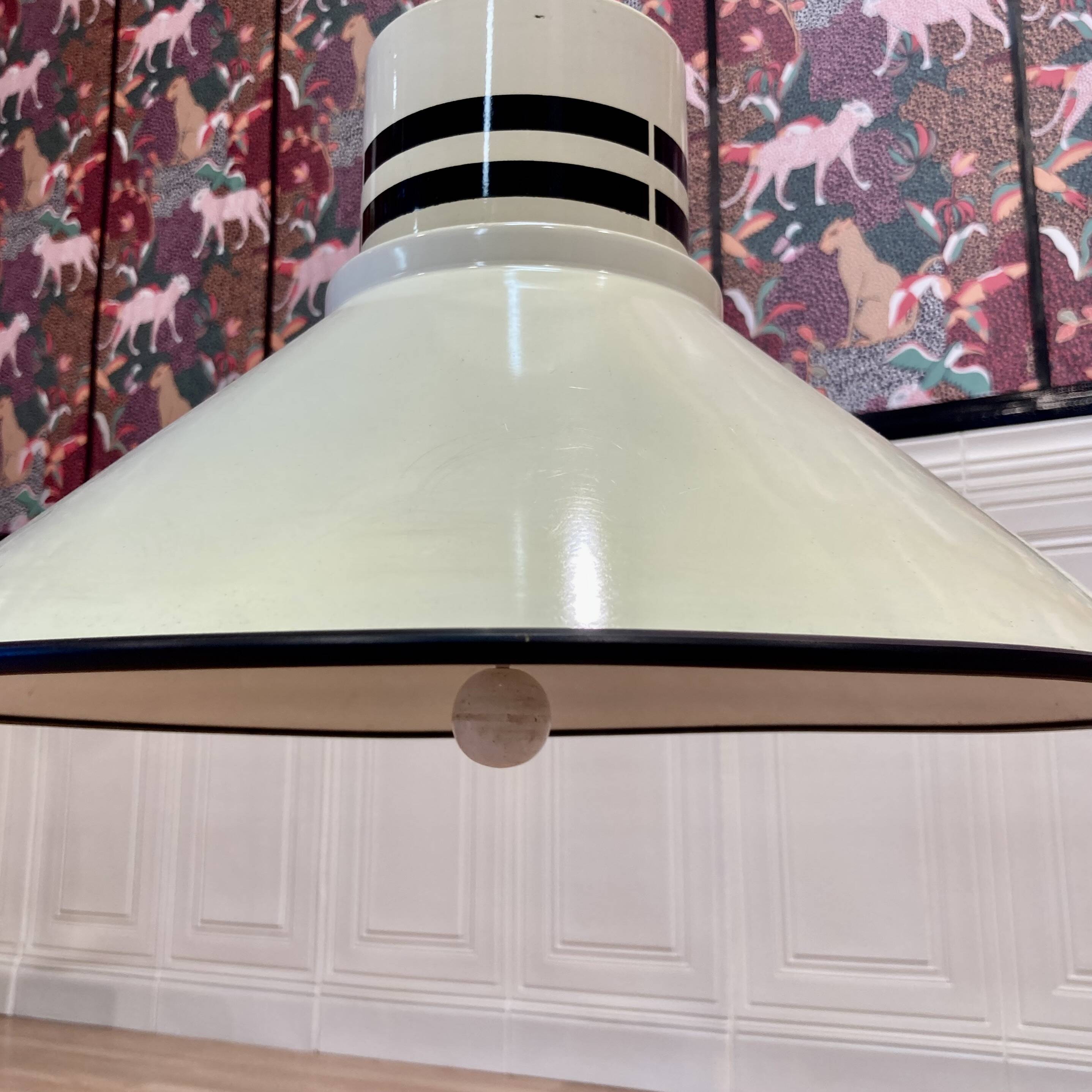 Suspension design scandinavian 1970.