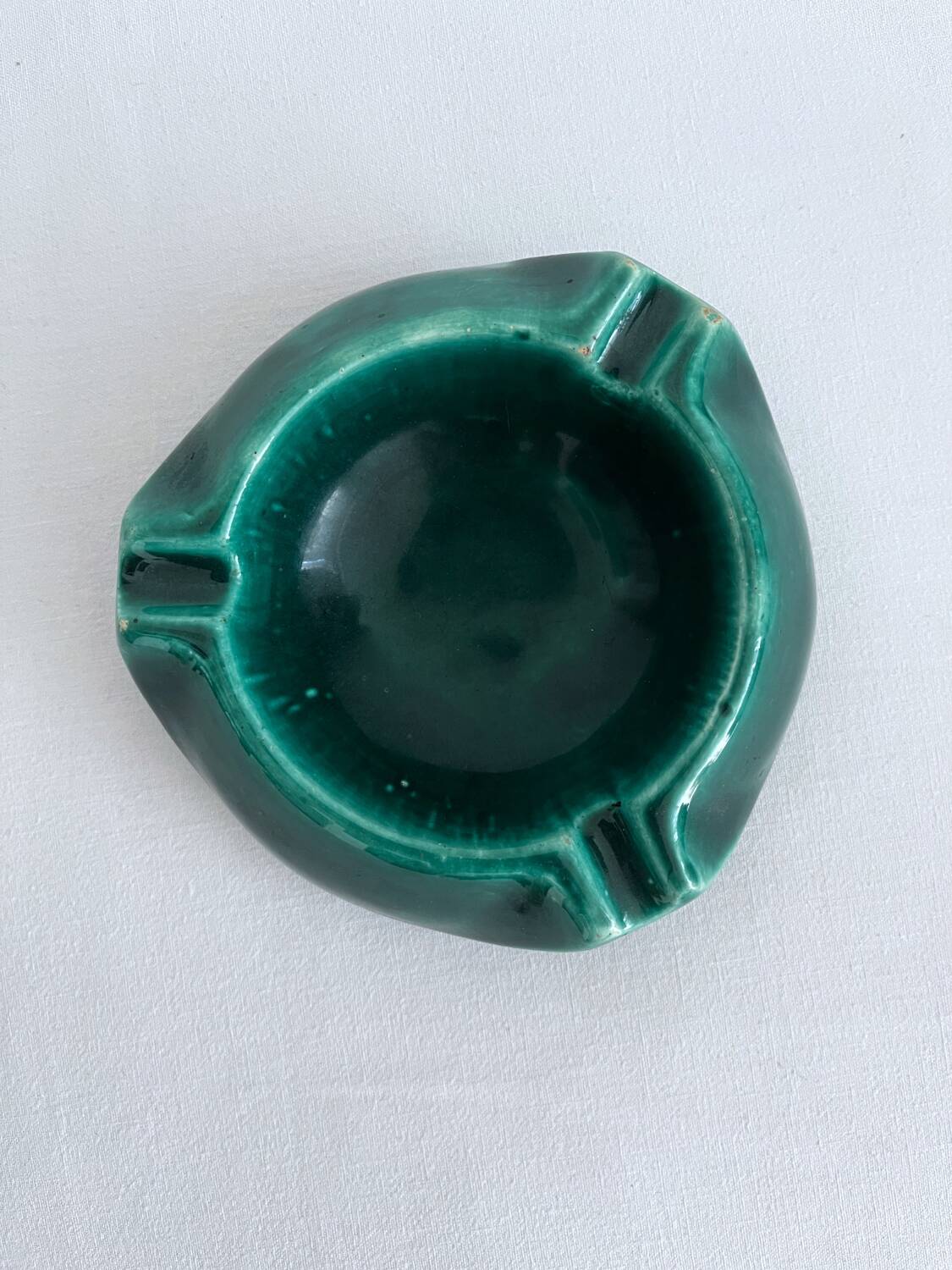 Cendrier en céramique vert vintage