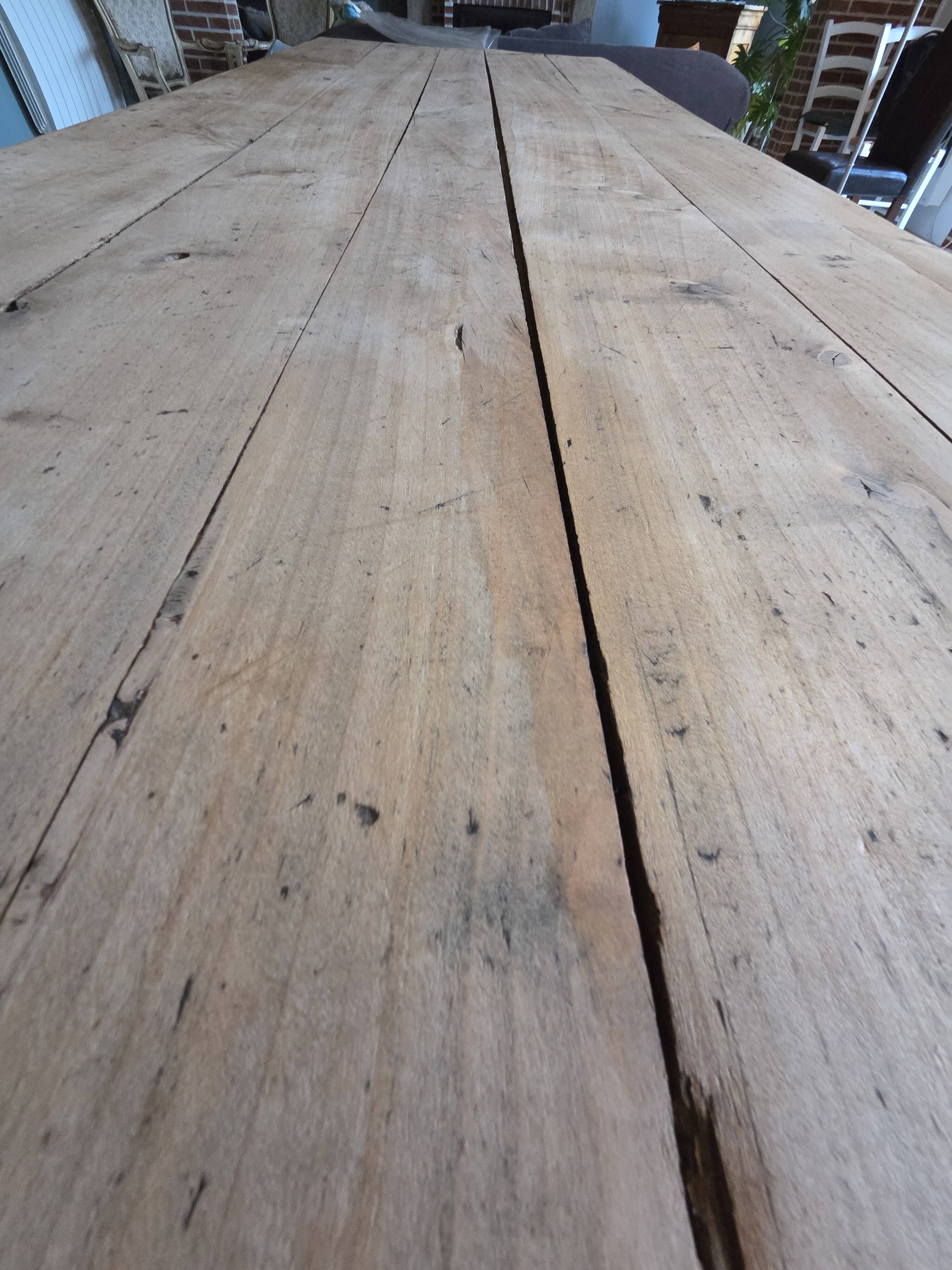 Solid pine farmhouse table and its bench - 19th century - Authentic patina