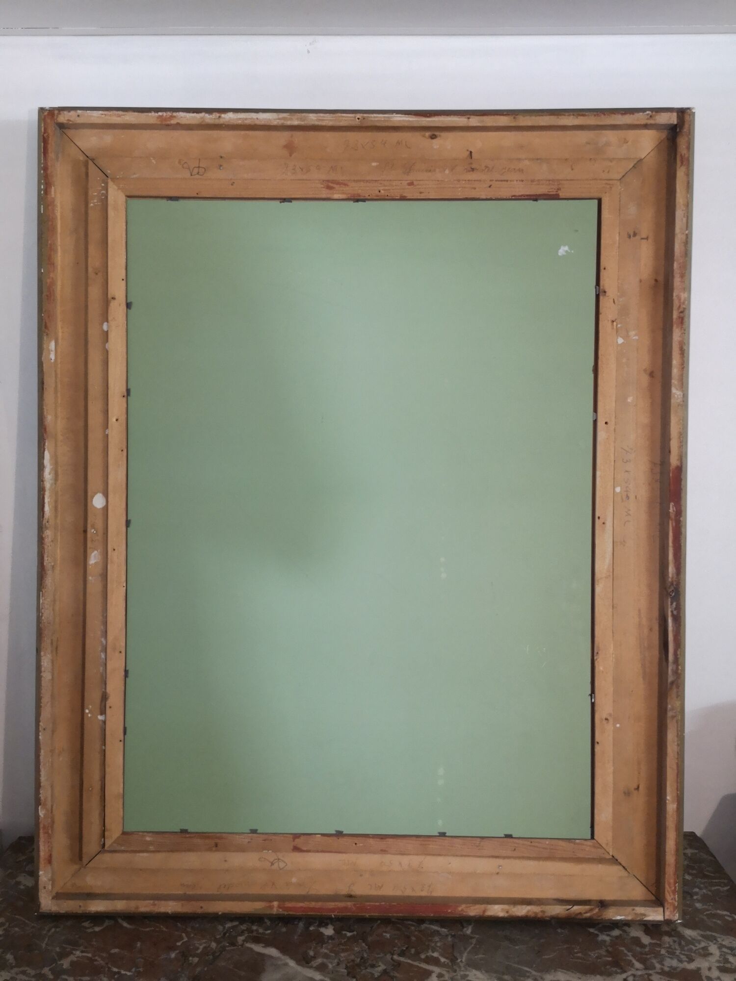 Carved and gilded wooden mirror early in the 20th century  - 96x76cm