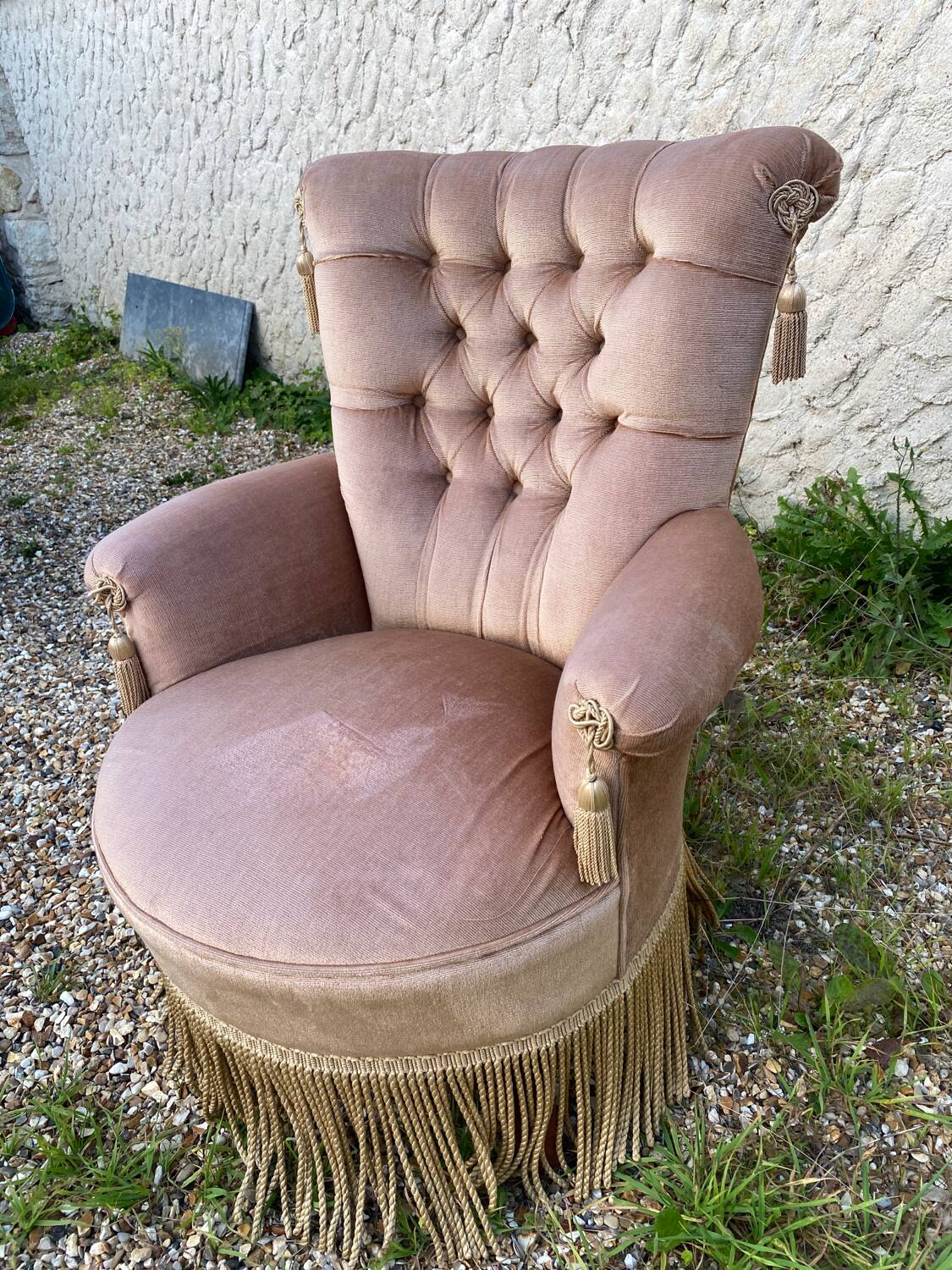 Beige velvet toad armchair