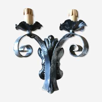 Double metal candle applique