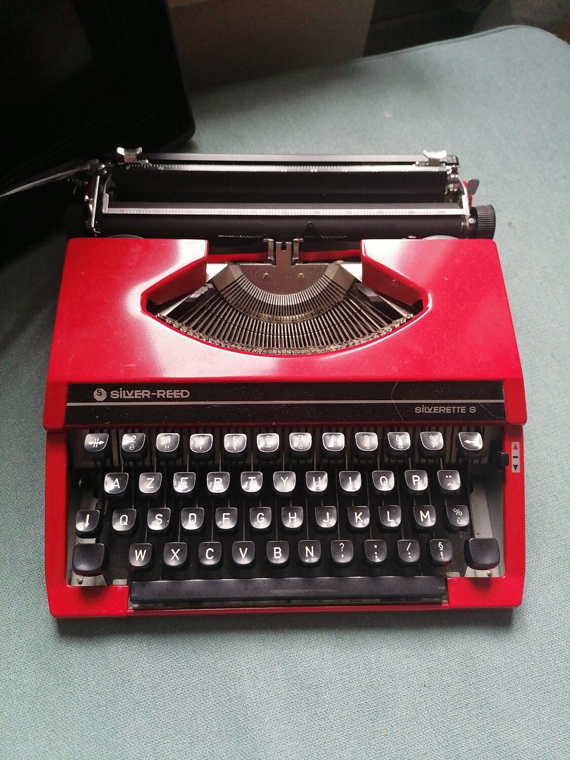 Silver Reed Silverette S Functional Retro Typewriter