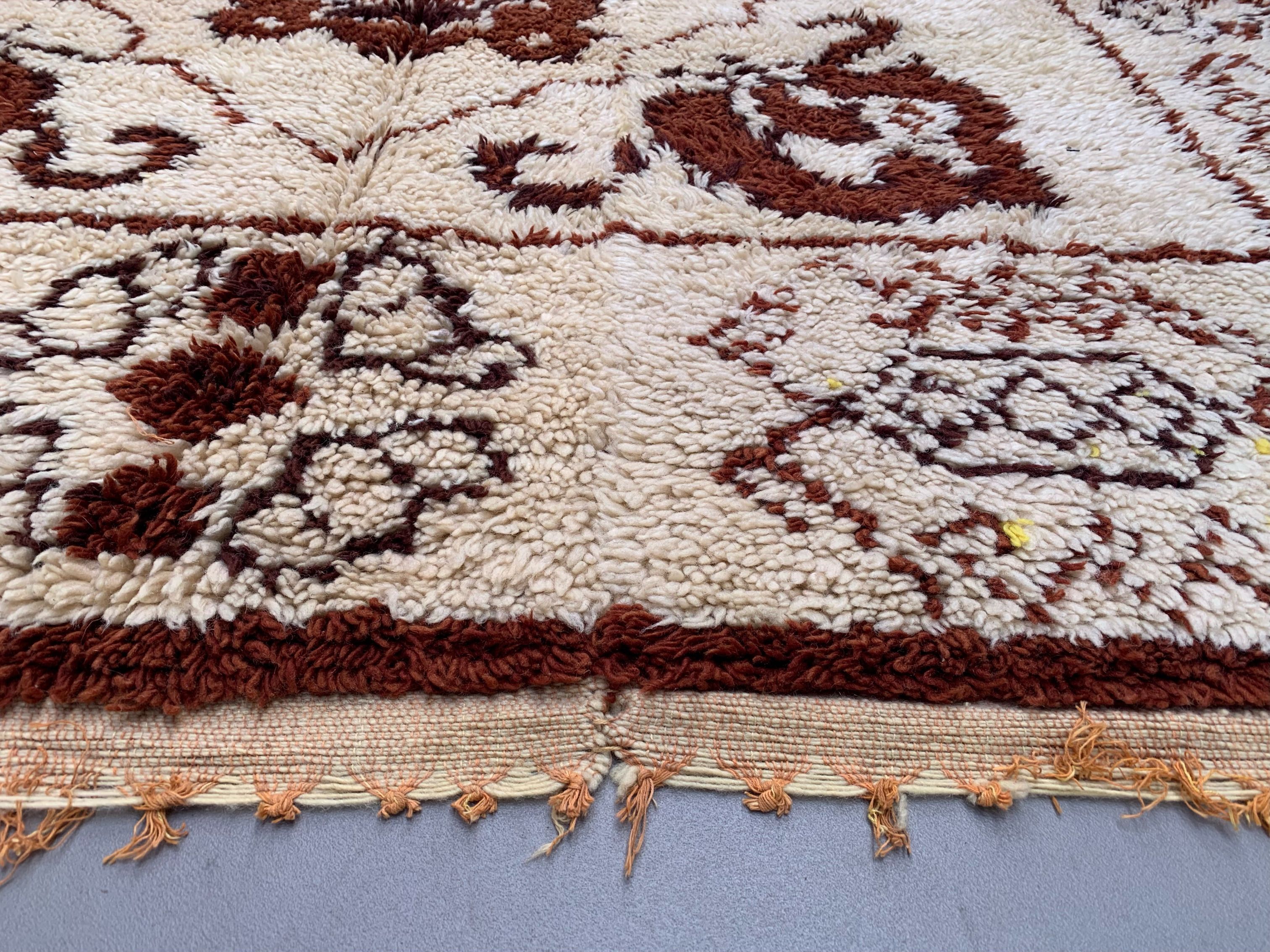 Moroccan berber rug 180x124cm