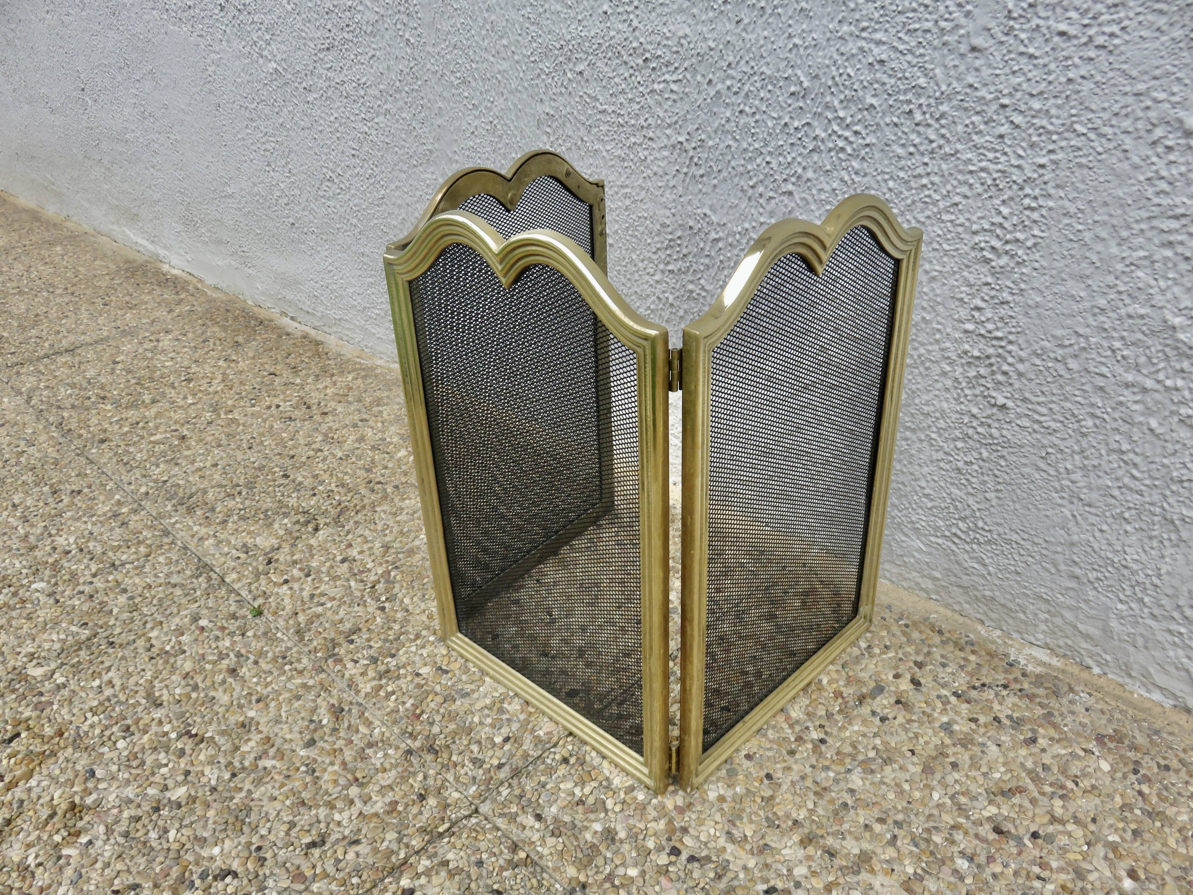 Small fire screen, spark arrester, brass, 3-panel, 1970