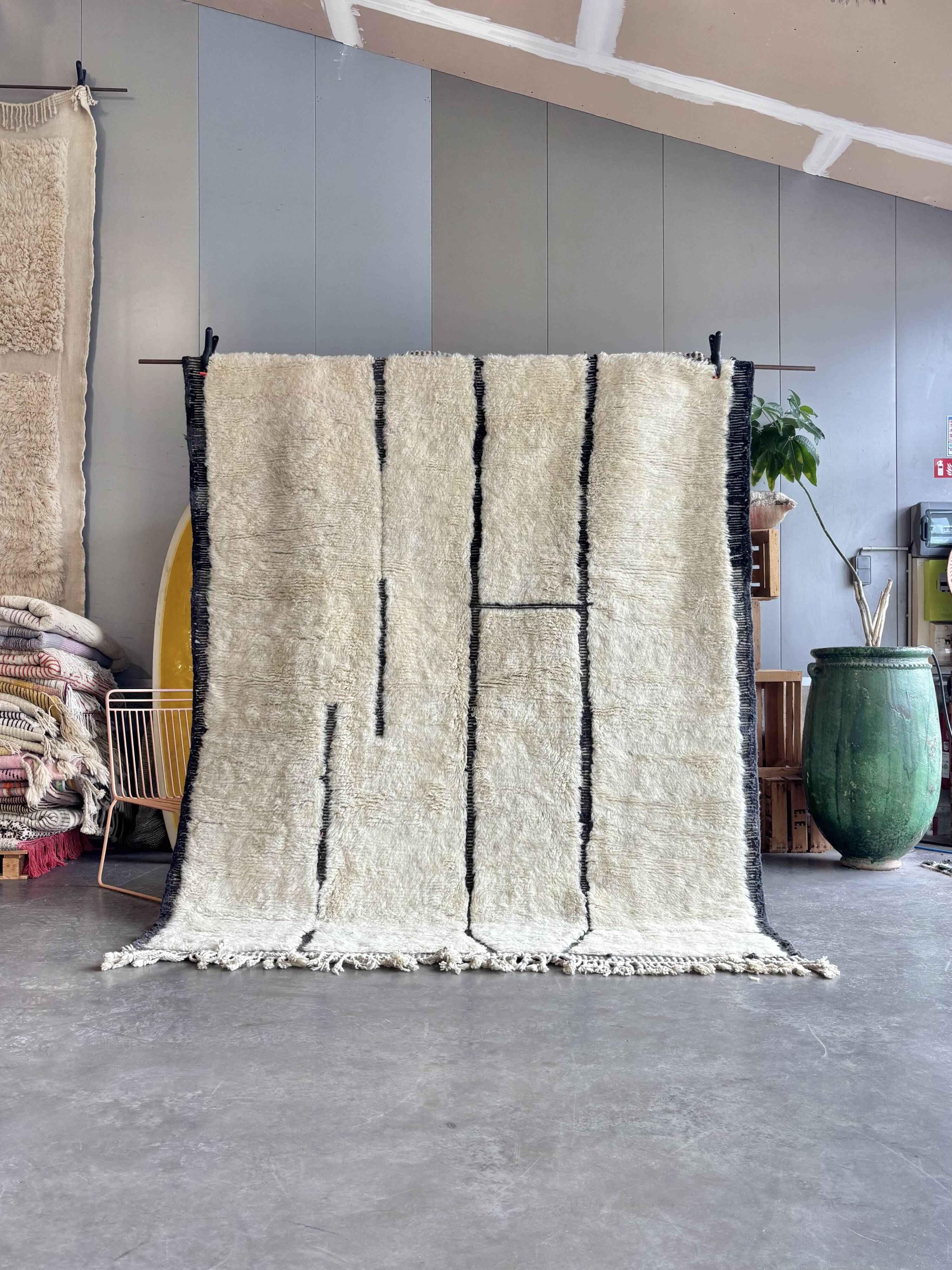Large Berber M'rirt rug in cream and black wool, Moroccan rug.