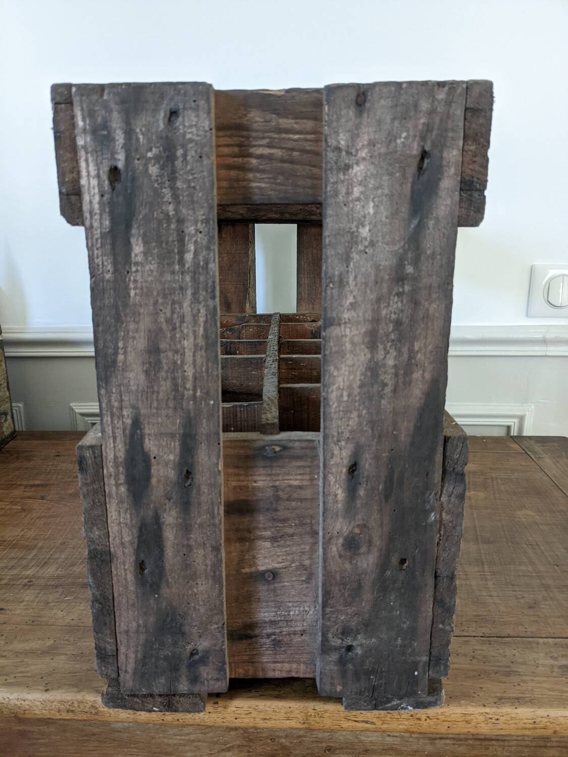 Wooden bottle holder