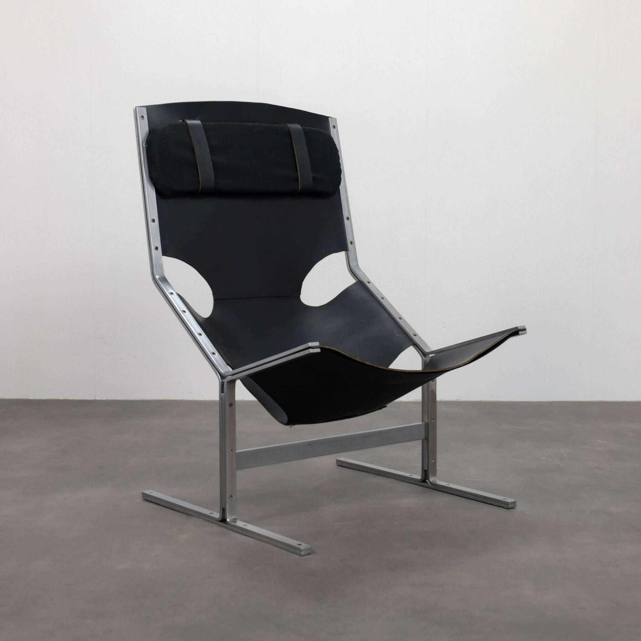 Extremely rare leather lounge chair by Pierre Thielen for Metz & Co., Netherlands, 1960s