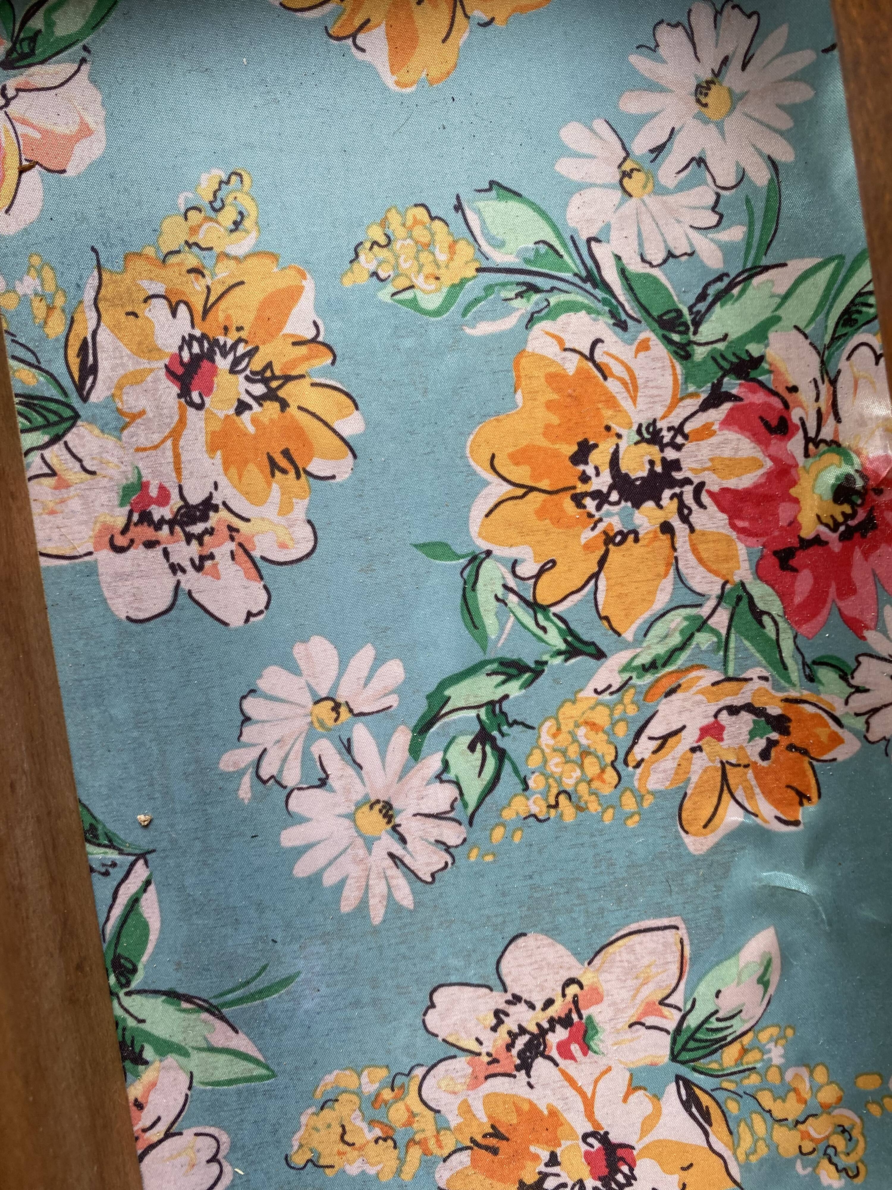 Bedside feet spindles years 50.