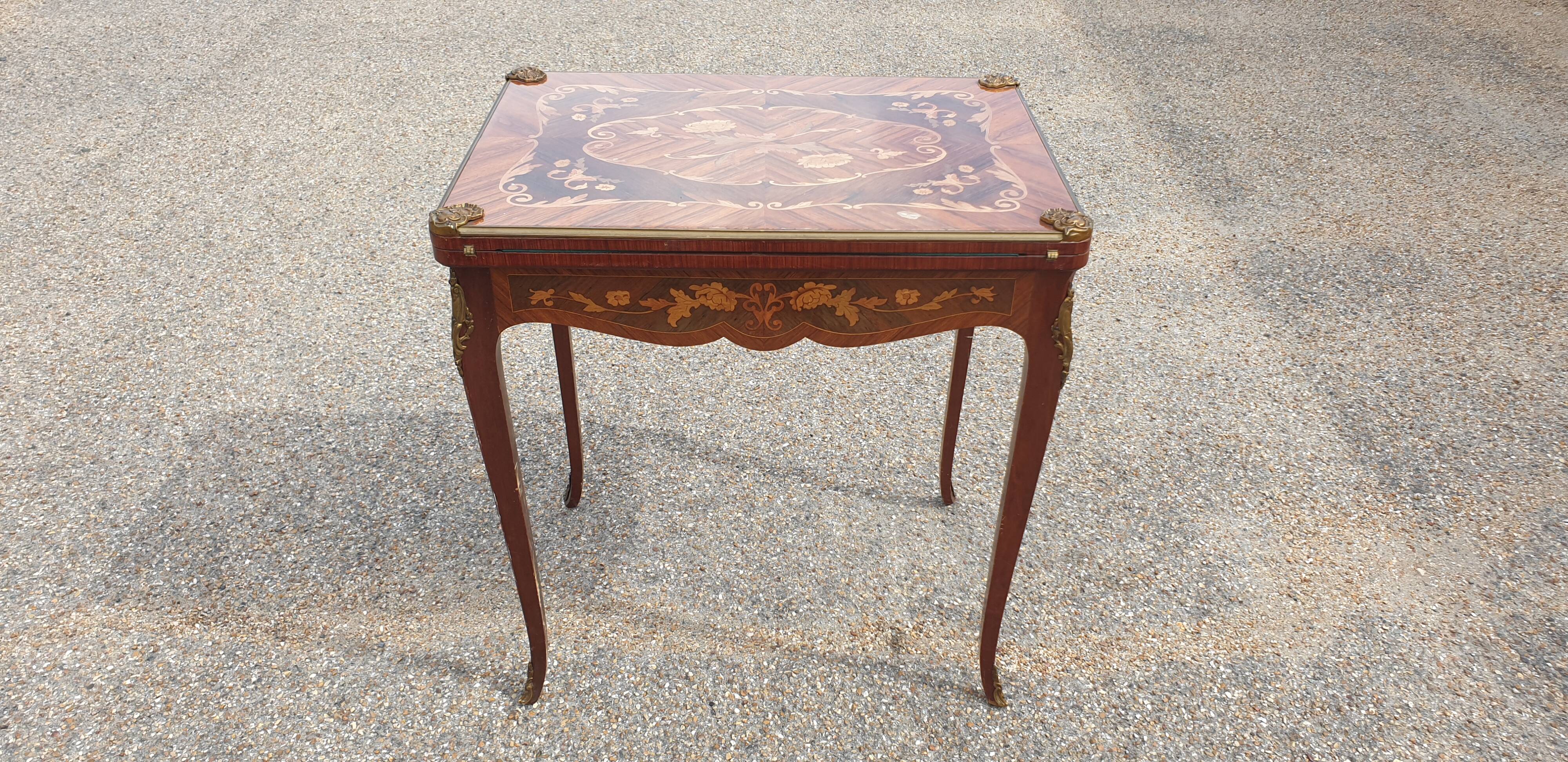 Games table Louis XV
