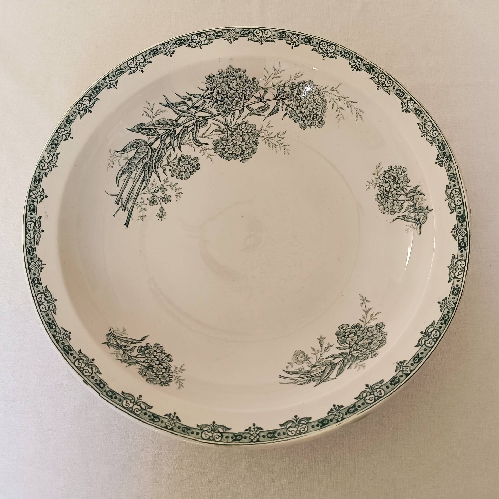 Plat de service ancien Terre de fer - Saint-Amand modèle "Daisy" - Cir
