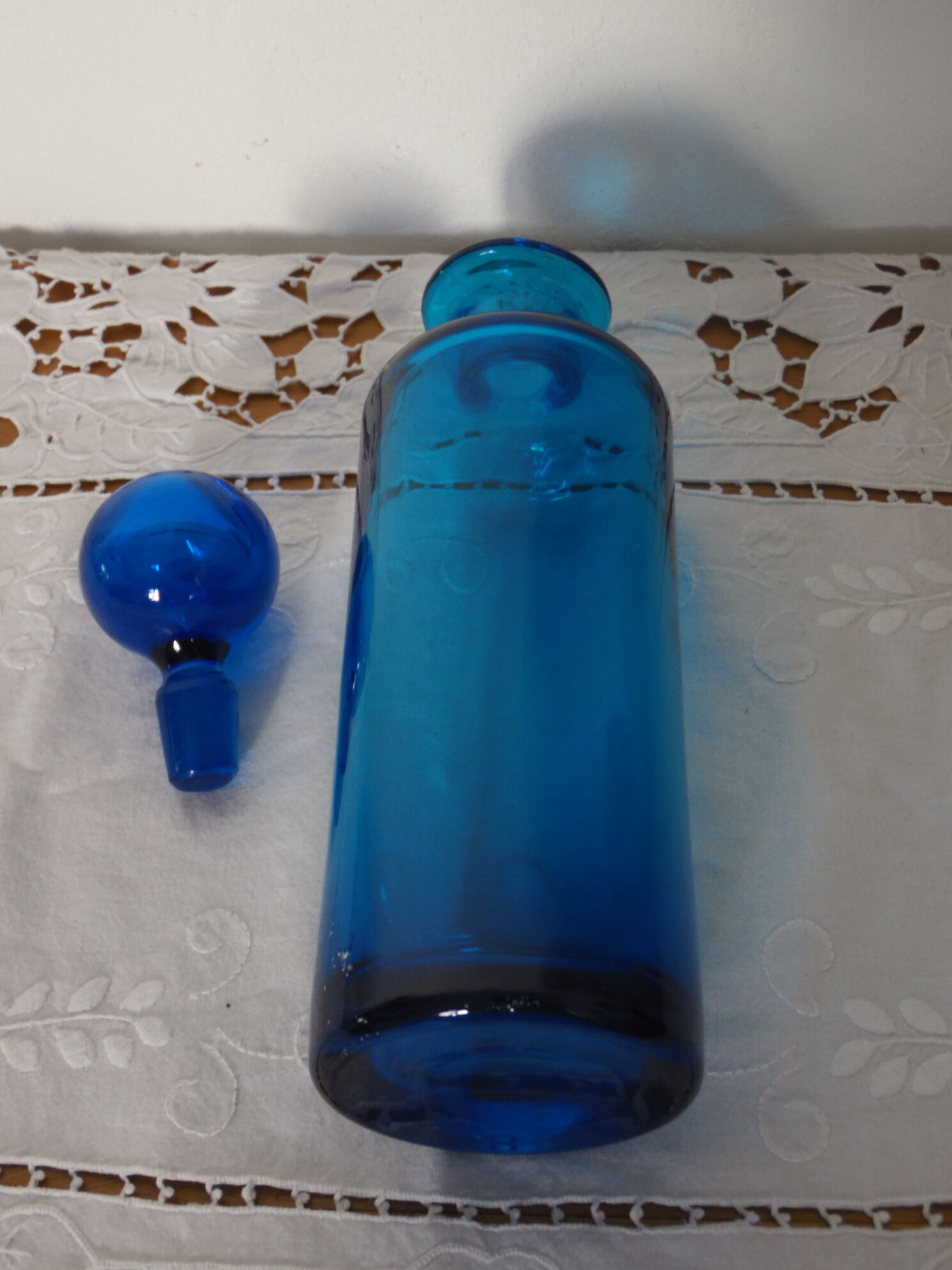 Glass bottle blue ball cap