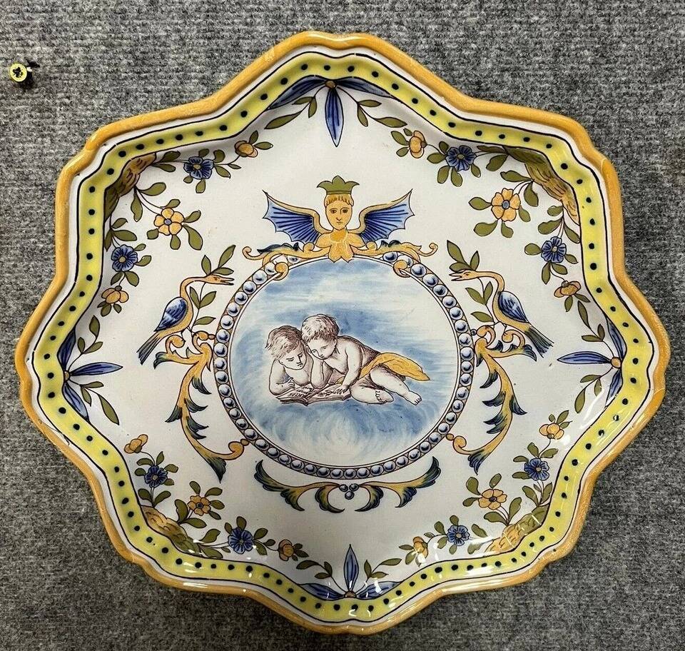 Large polylobed earthenware dish from the Charolles factory