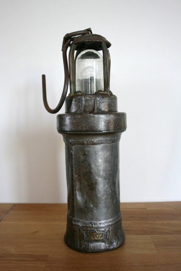 Lampe de mineur en métal