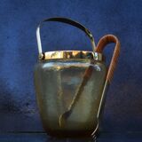 Seau à glace en verre ambré craquelé du milieu du siècle WMF avec poignée en rotin