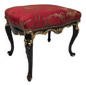Stool in carved and black and gold lacquered wood, Louis XV style and Chinese inspiration