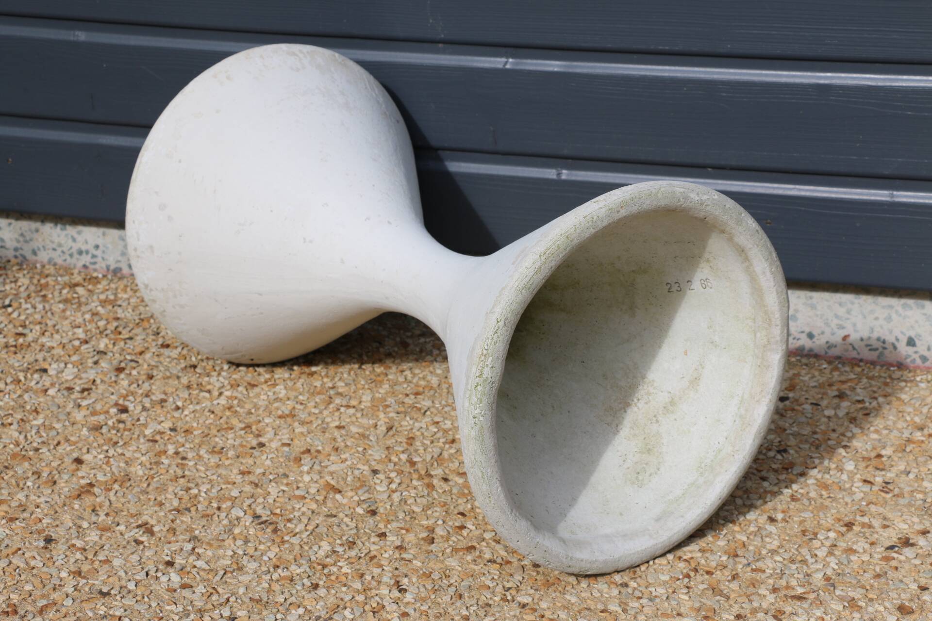 Anton Bee Willy Guhl diabolo planters 640mm
