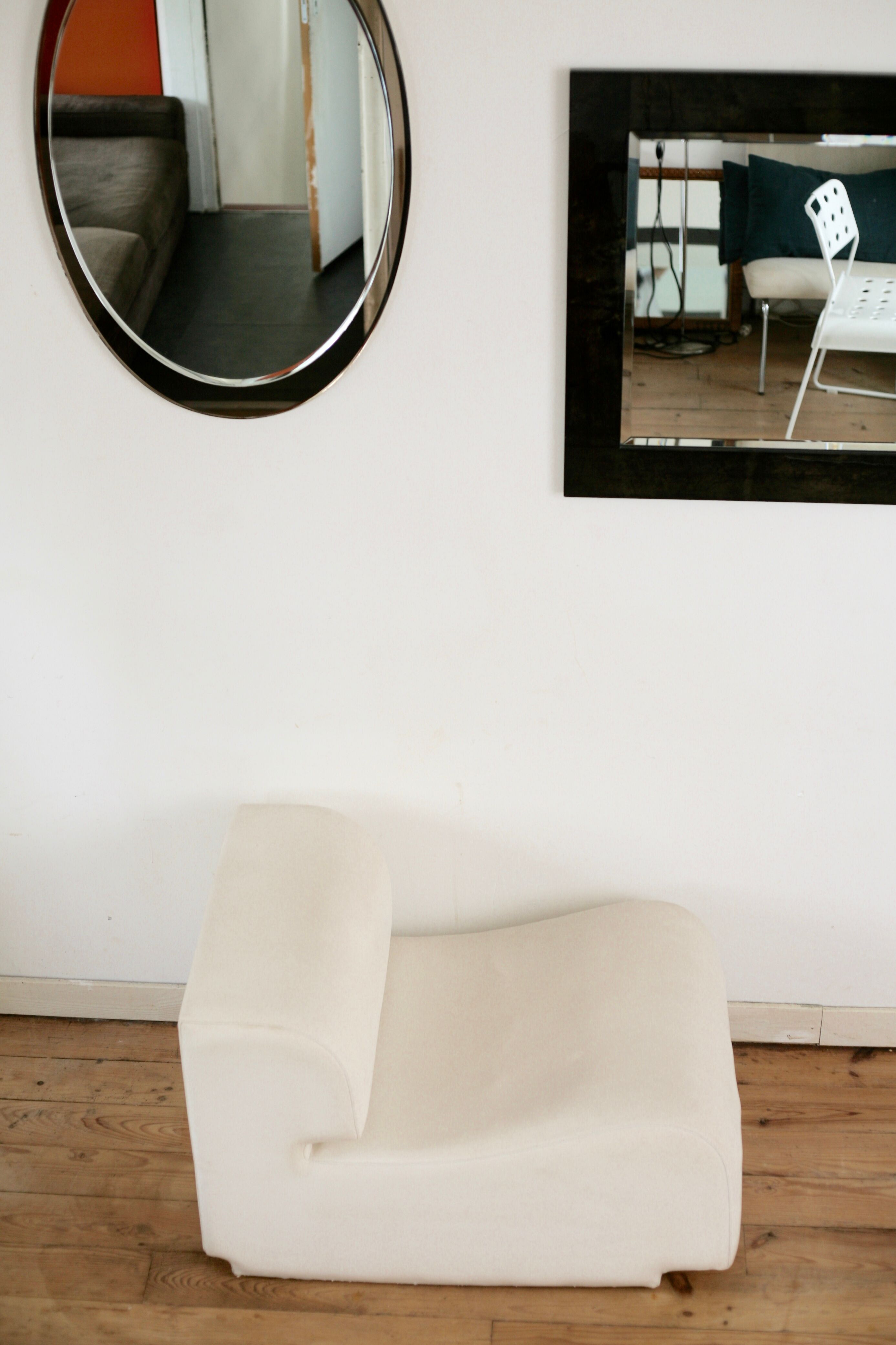 Cini Boeri chair Bobo model Arflex edition International Furniture Broadcast, Italy 1968