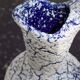 Petit vase bleu et blanc