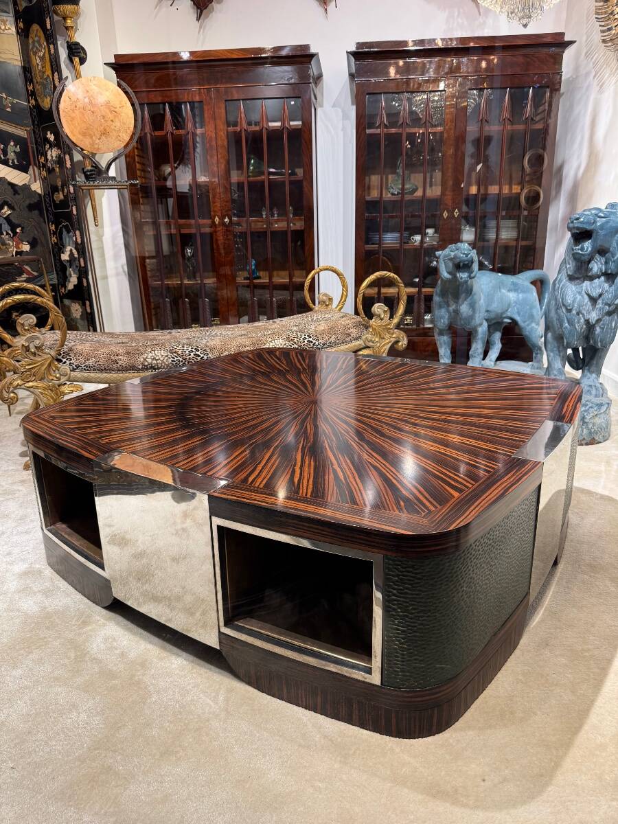 Table basse de style Art déco en ébène de Macassar, vers 1970