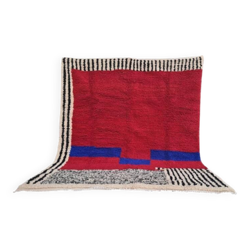 Traditional handmade Berber rug, size 150/250 cm.