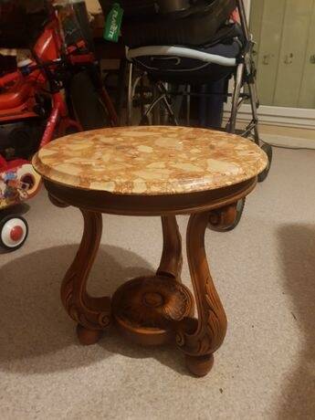 Small antique carved wooden side table with pink marble top – Occasional table
