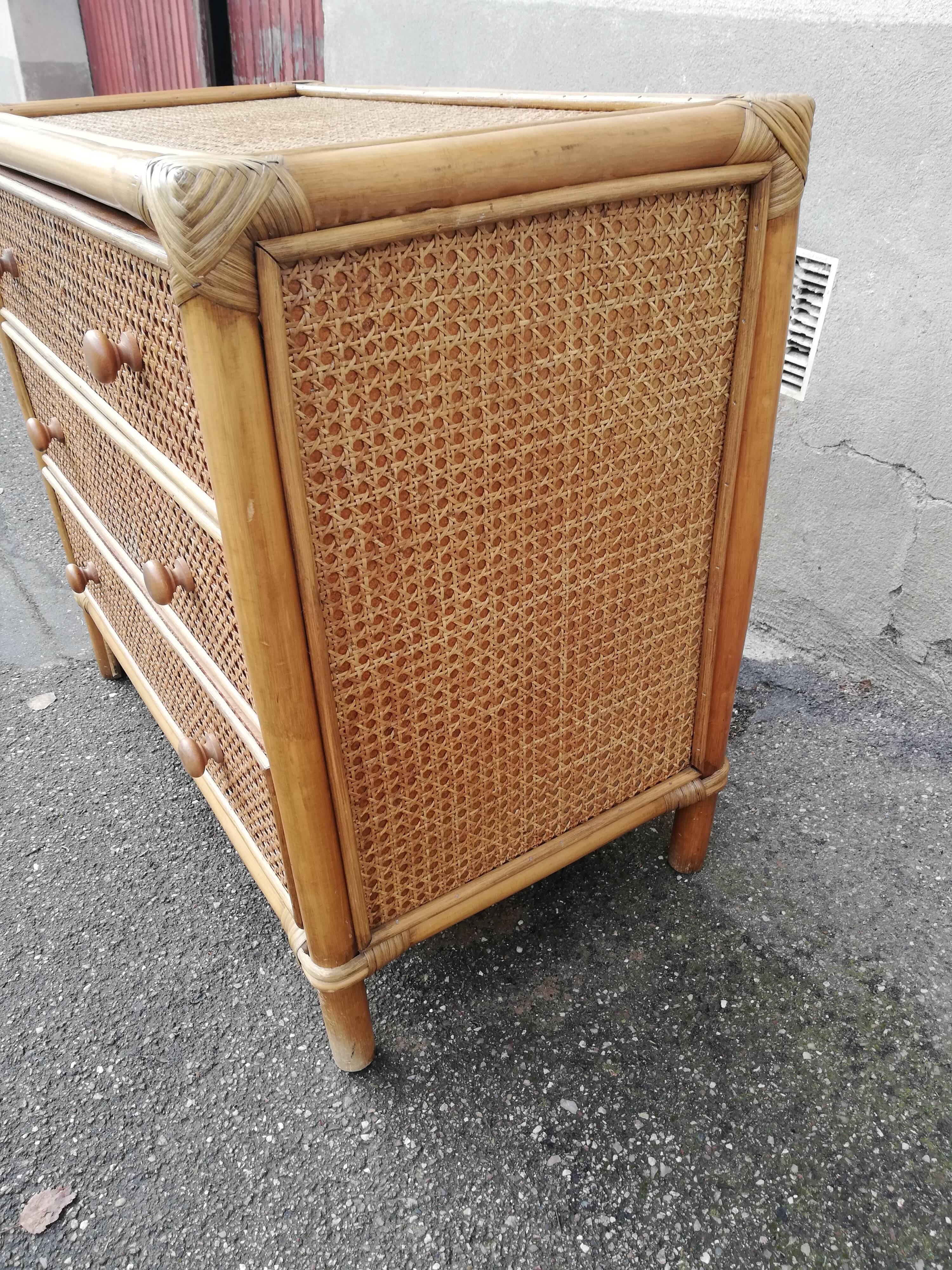 Commode vintage rotin et cannage