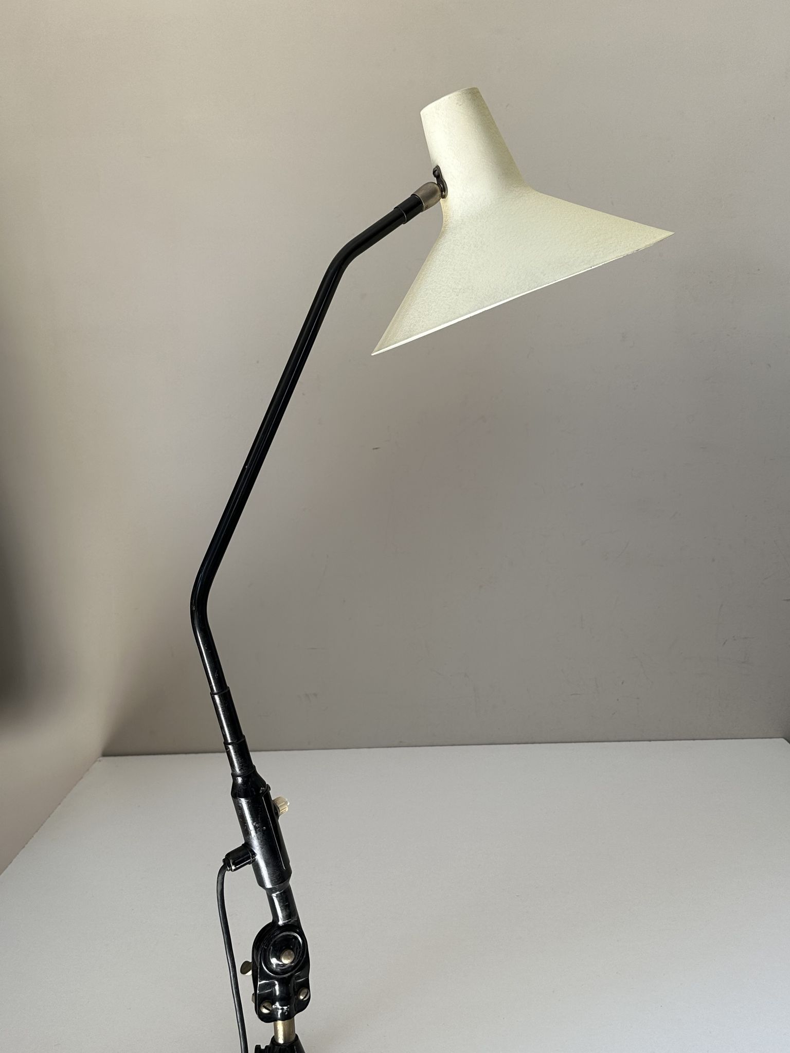 Lampe agrafe jjm hoogervorst design vintage années 60