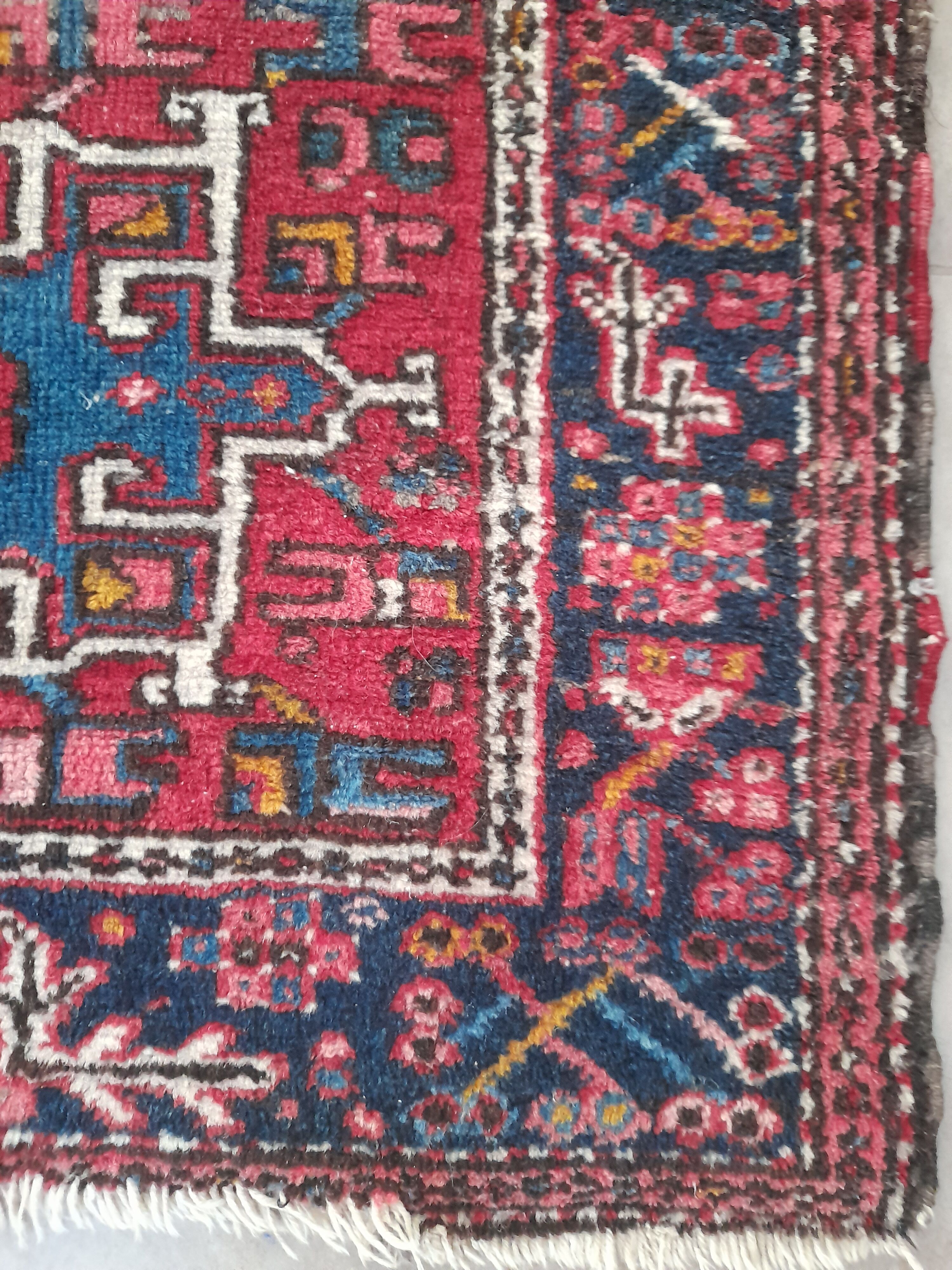 Vintage rug, 126x95 cm