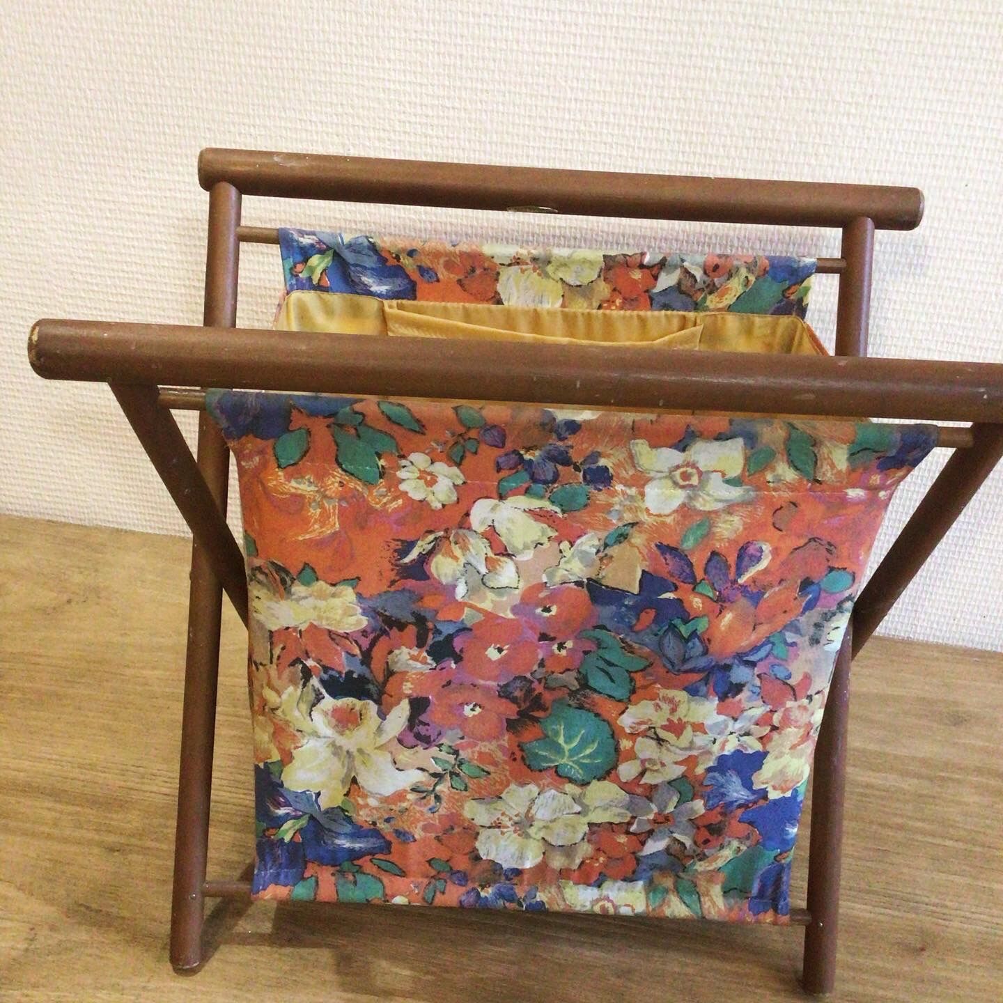 Porte revue en tissu