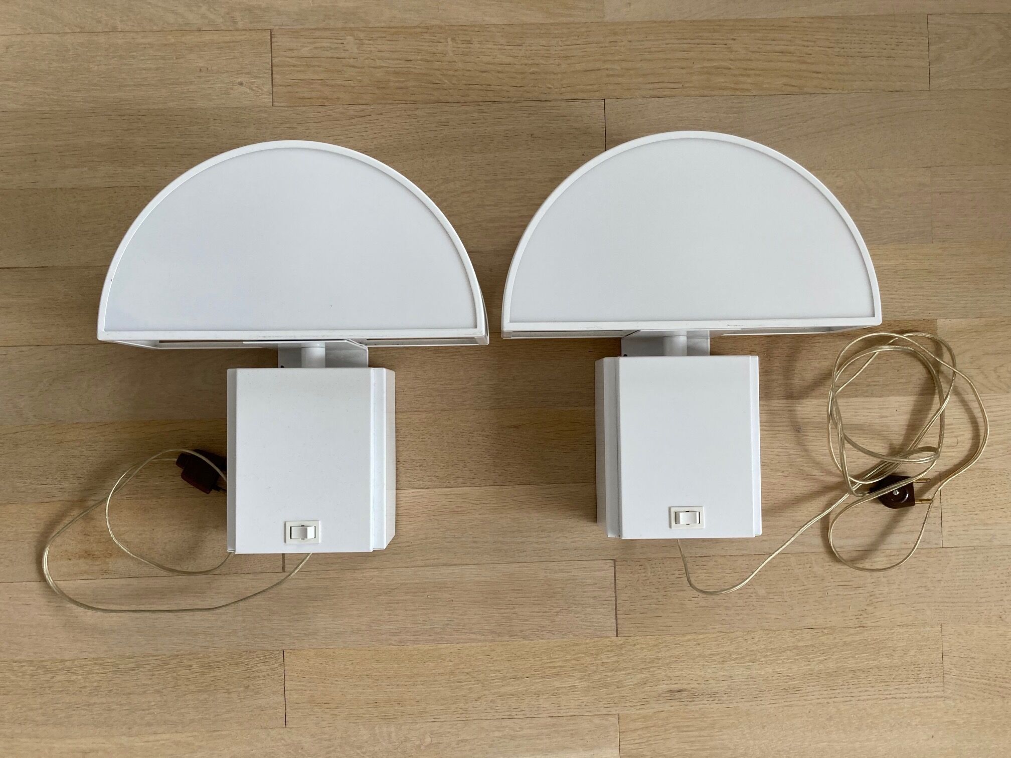 Pair of Guzzini half-spherical wall lamp, Olympus model