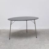 Rare 'Egg' table by Arne Jacobsen for Fritz Hansen, 1952