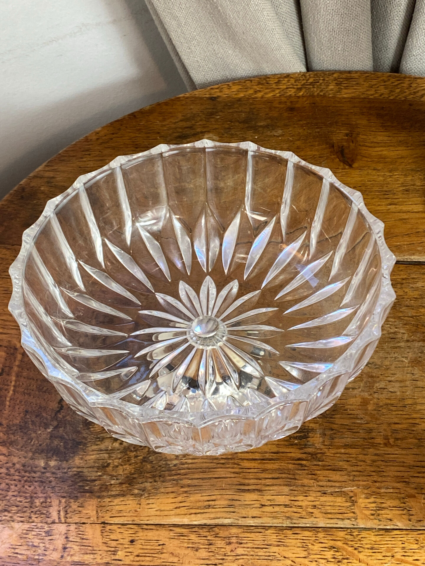 Glass and silver-plated bowls