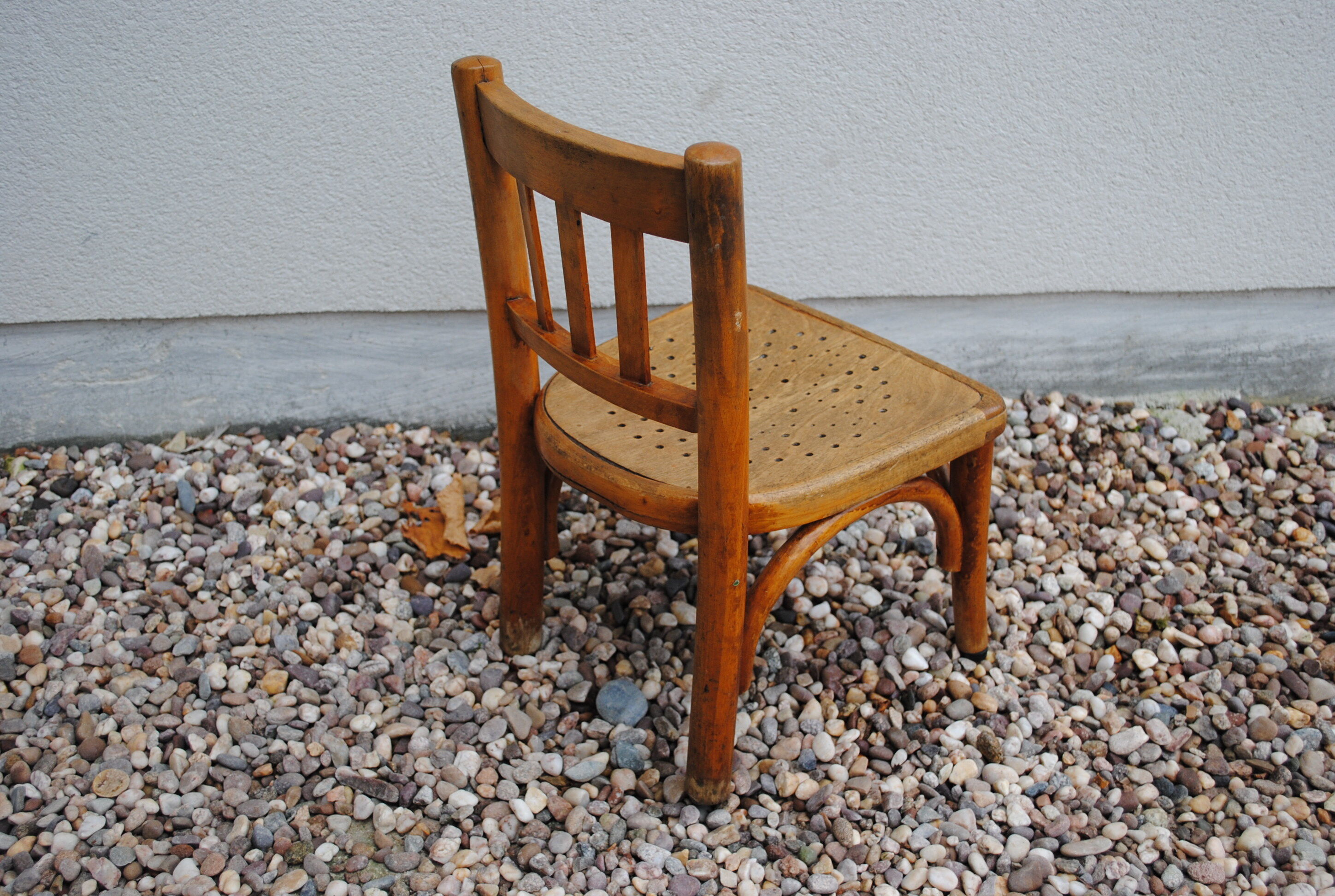 Chair child years 30 fische