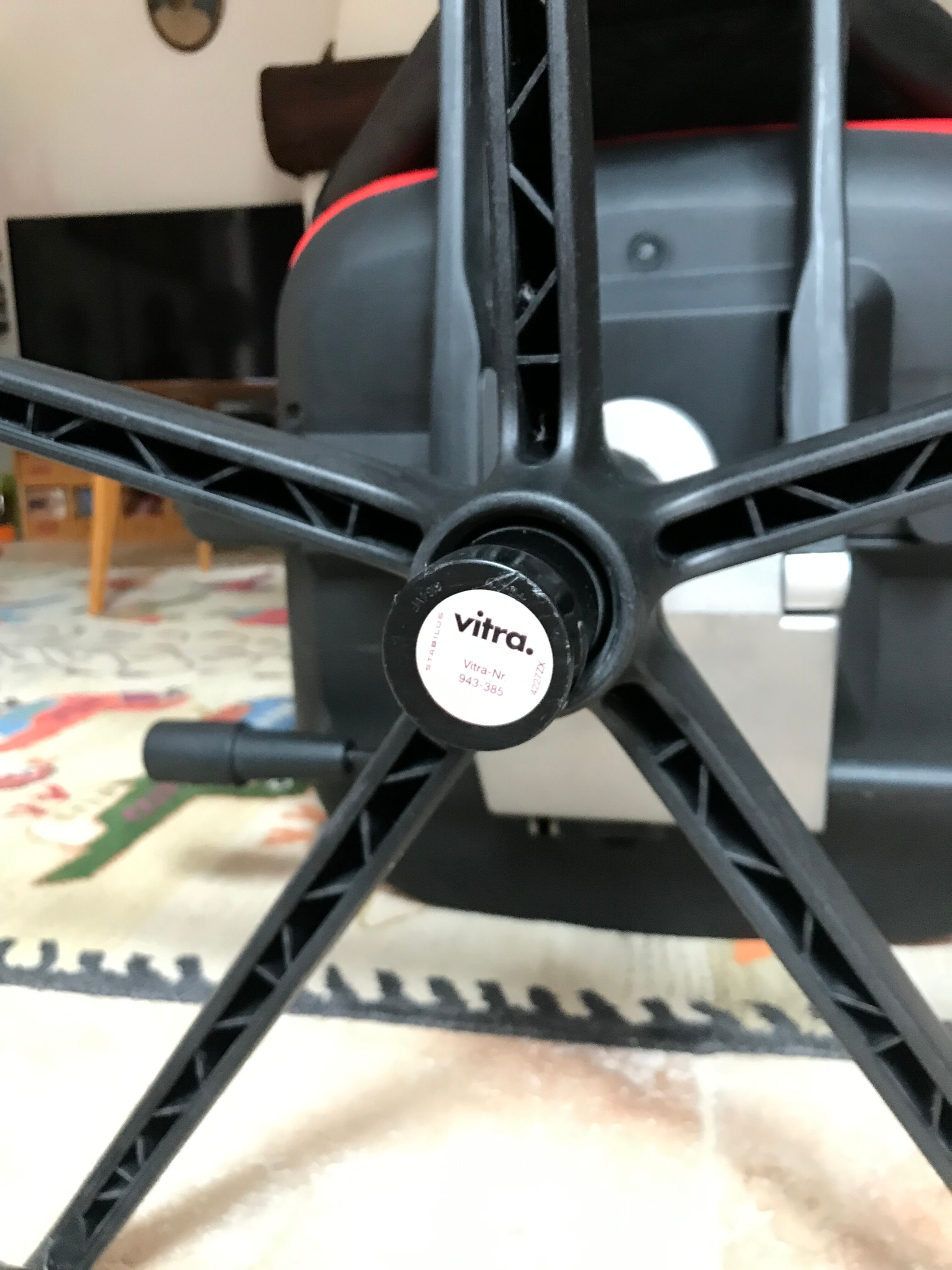 Medapal office armchair by Vitra