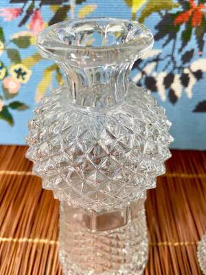 Carafe verre moulé