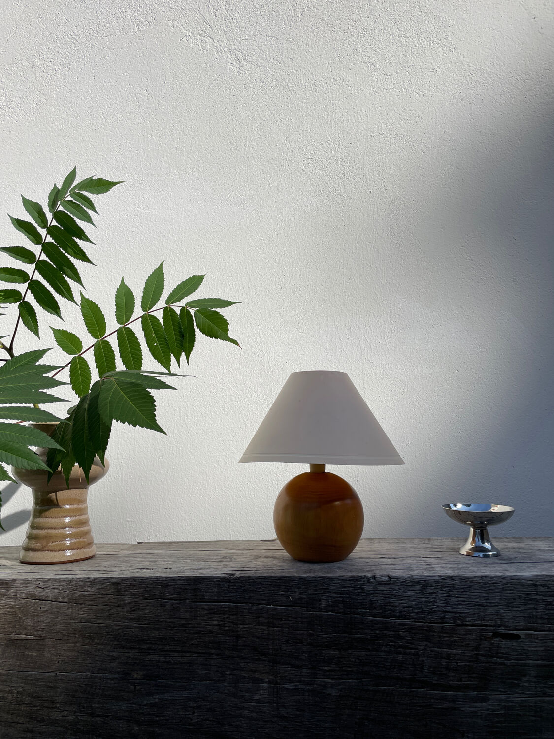 Turned wooden ball bedside lamp 1990