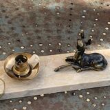 Table lamp, Biche, fawn in gilded brass on a beige marble base, art deco Velvet underside