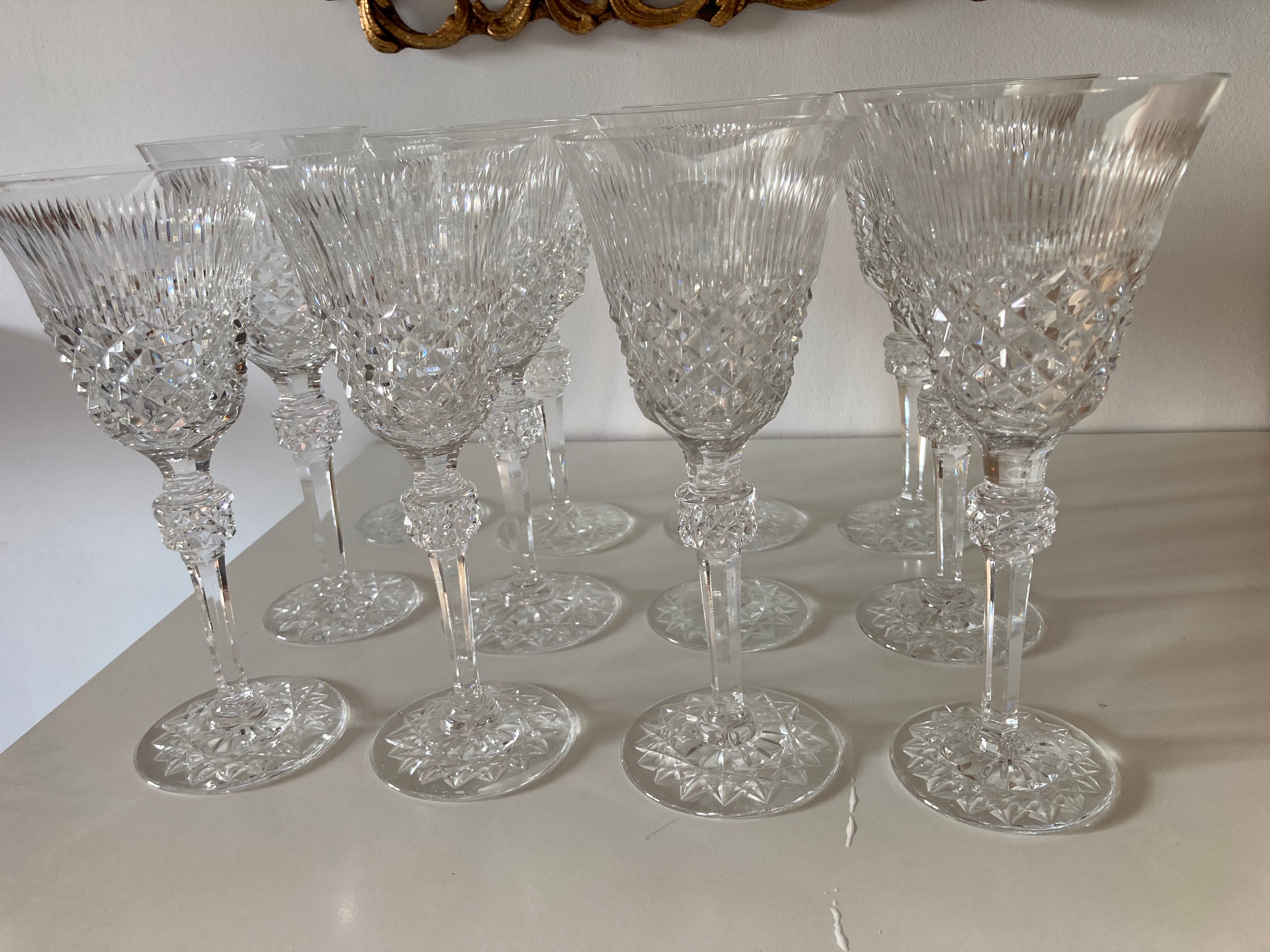 Service of 46 crystalline glasses