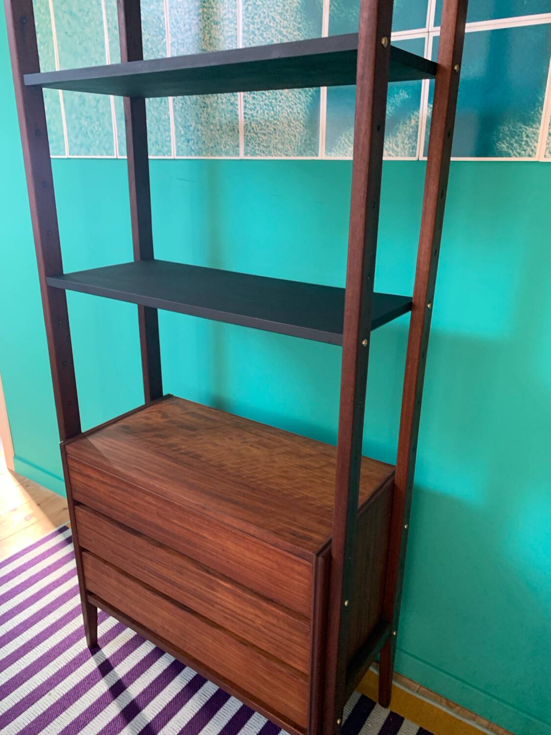 Bibliothèque vintage scandinave