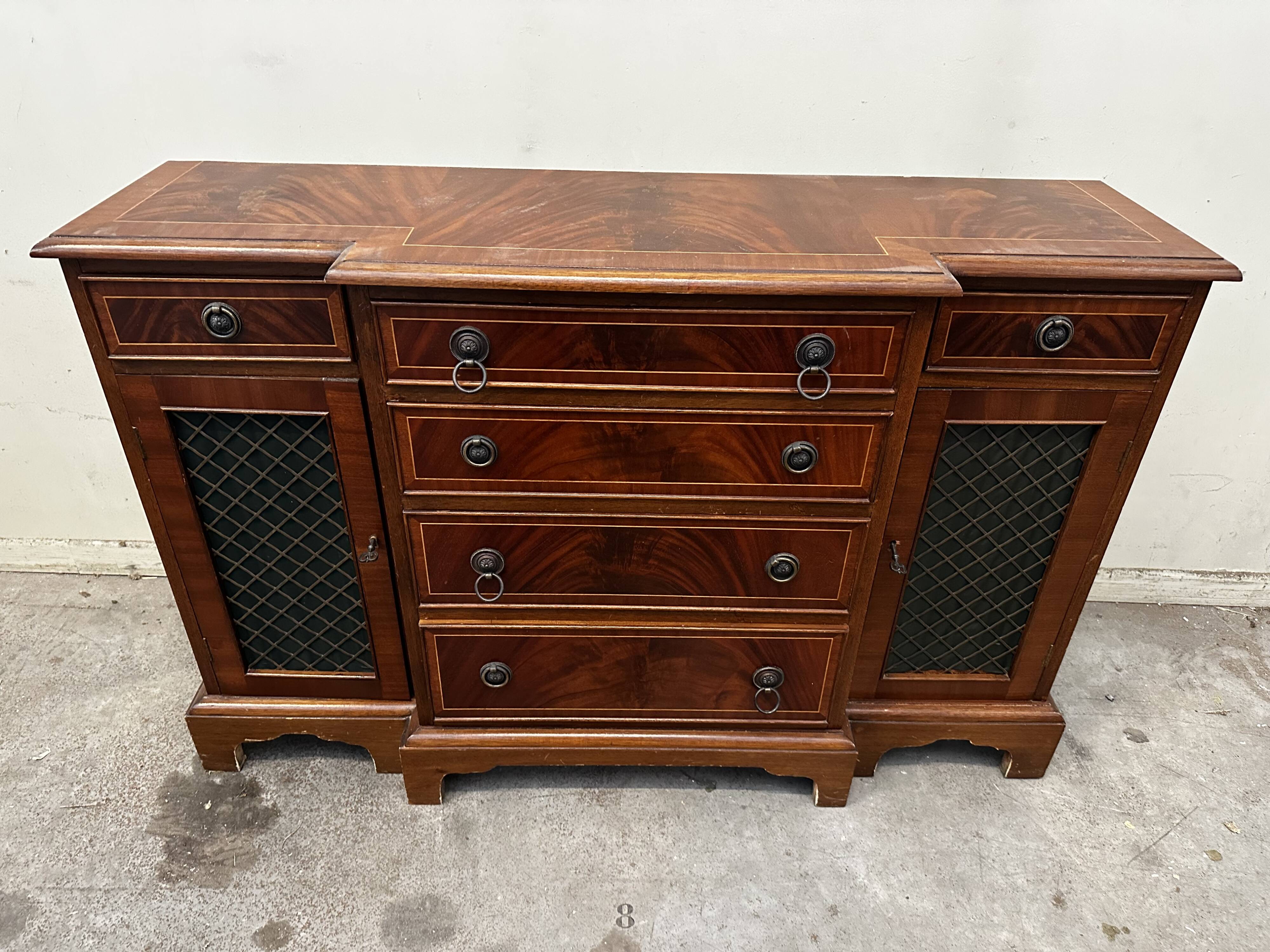 Buffet Anglais en acajou fin 19 e