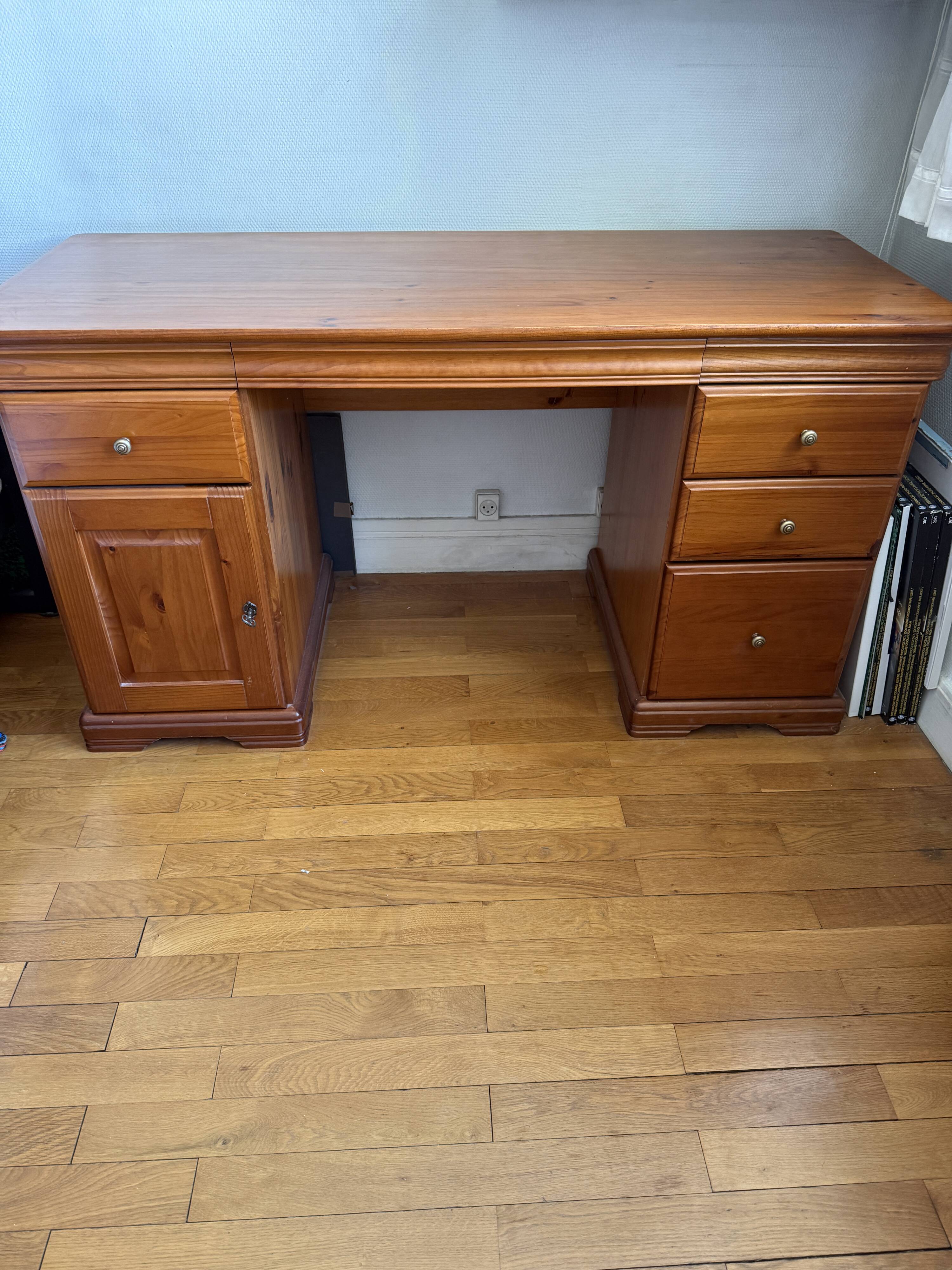Bureau vintage en bois