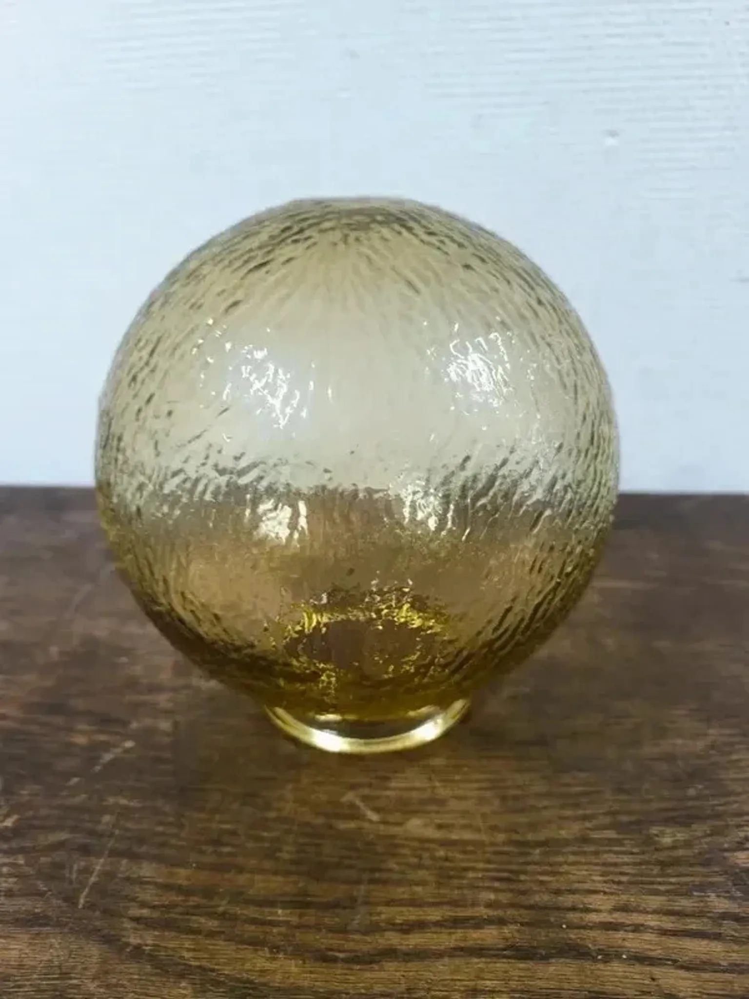 Globe abat-jour vintage en verre texturé ambré