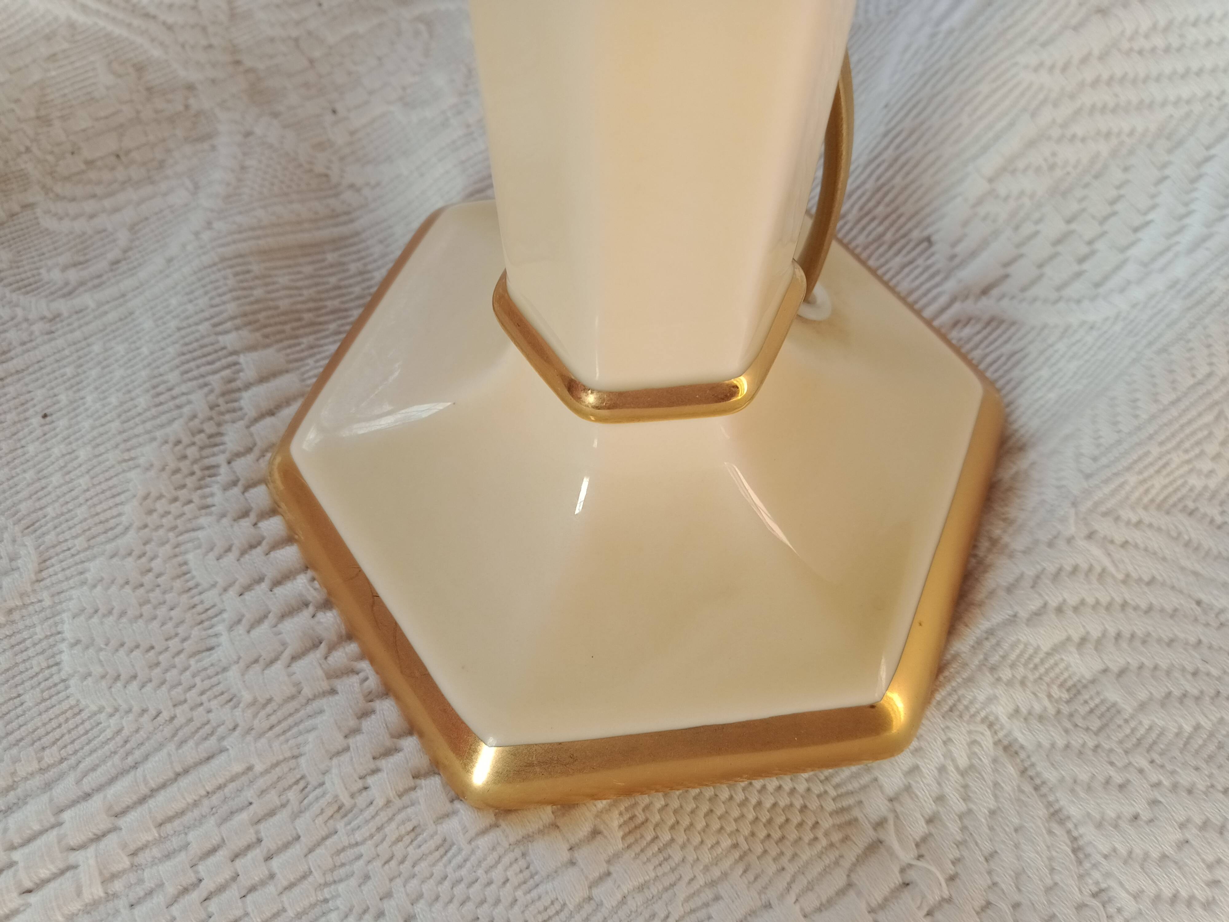 Louis Drimmer - Cream & gilded earthenware table lamp